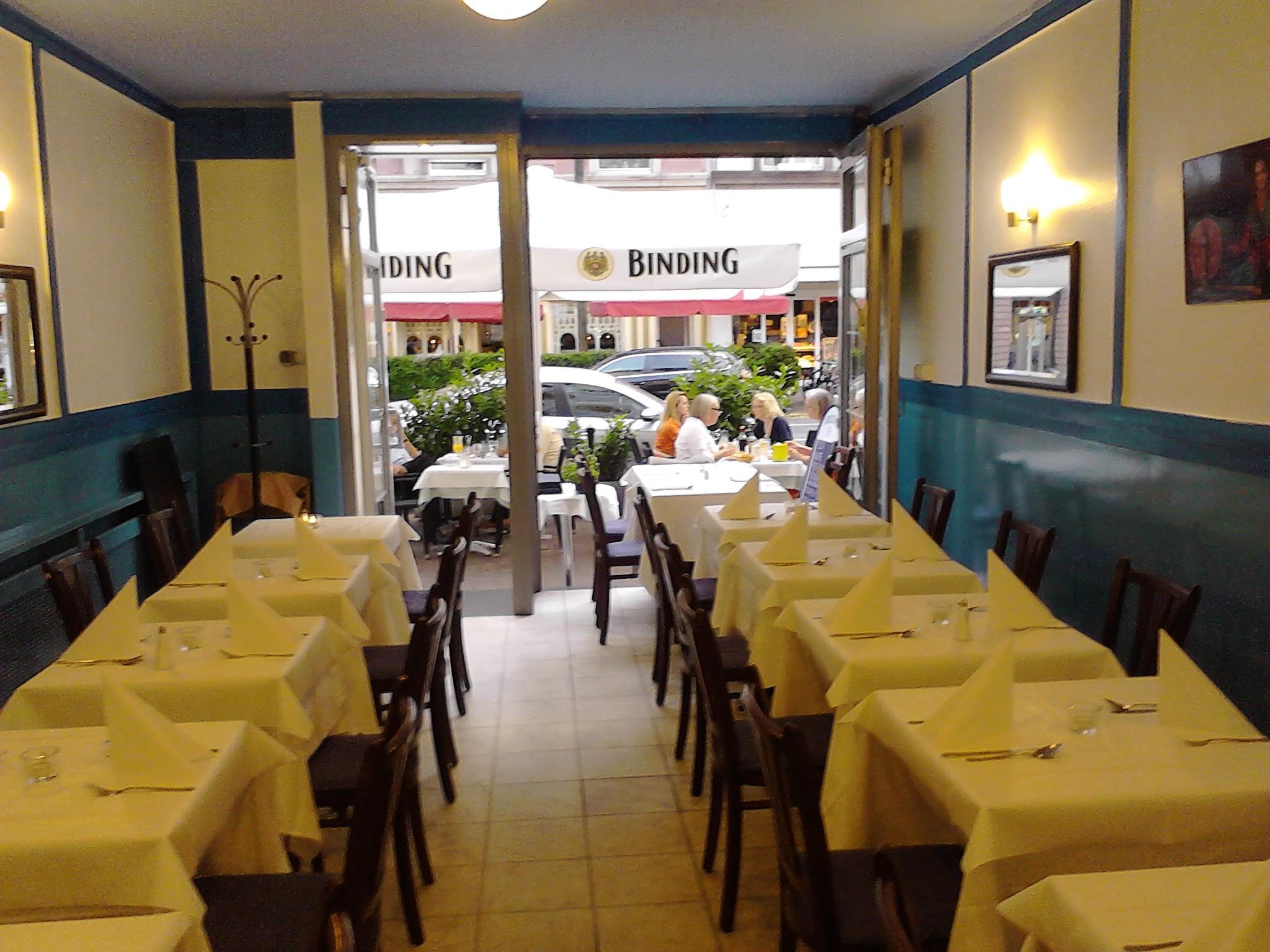 LAXMI Tandoori & Curry Restaurant