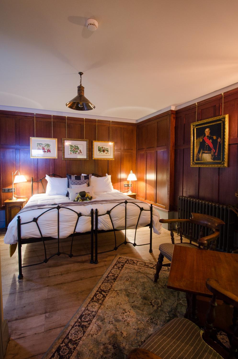 1777. Bedrooms & Breakfast At The Albion