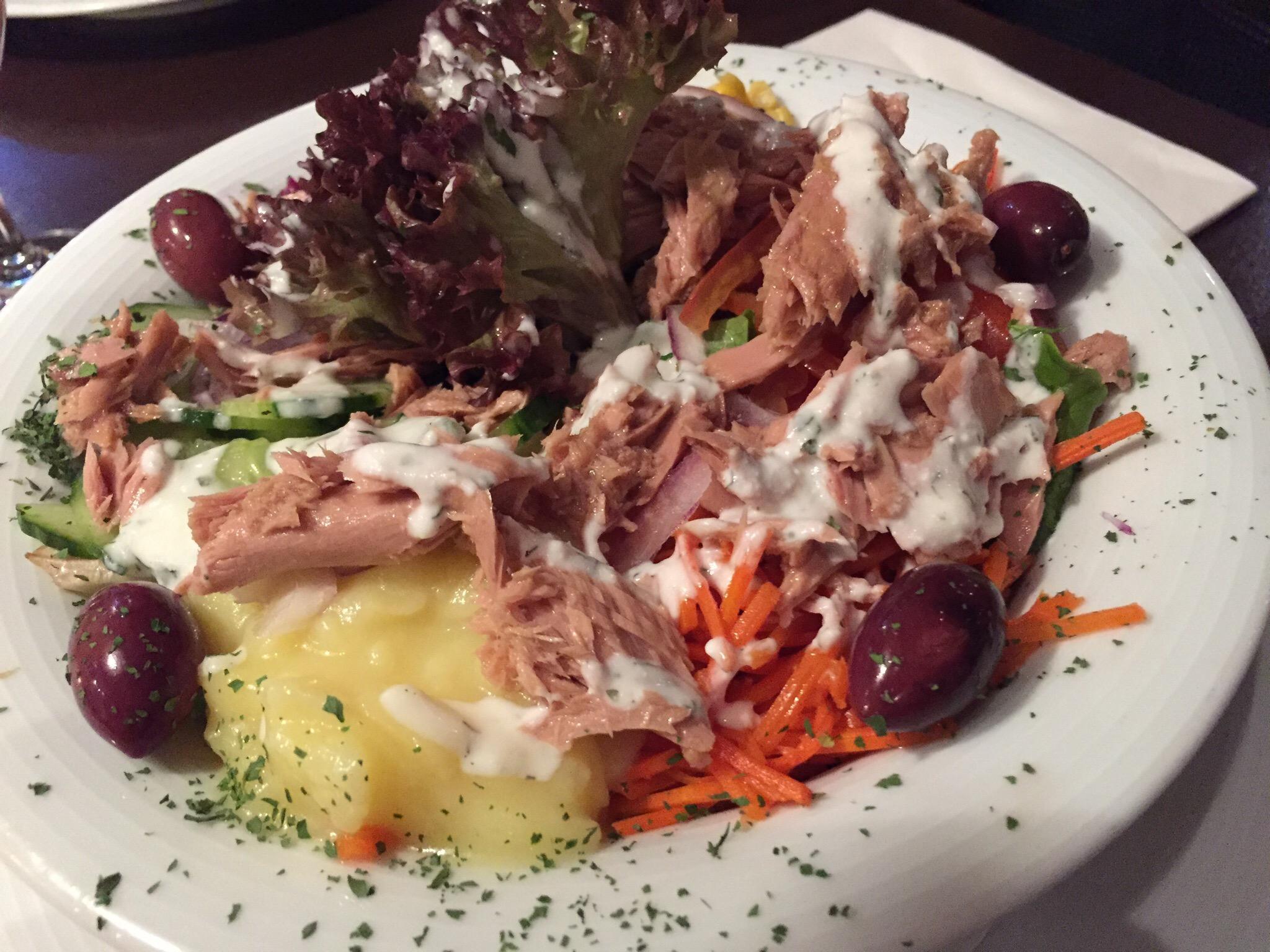 Photo by redlightonsinger