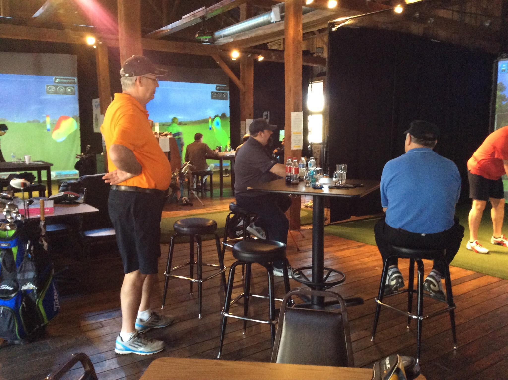 Mulligans Indoor Golf