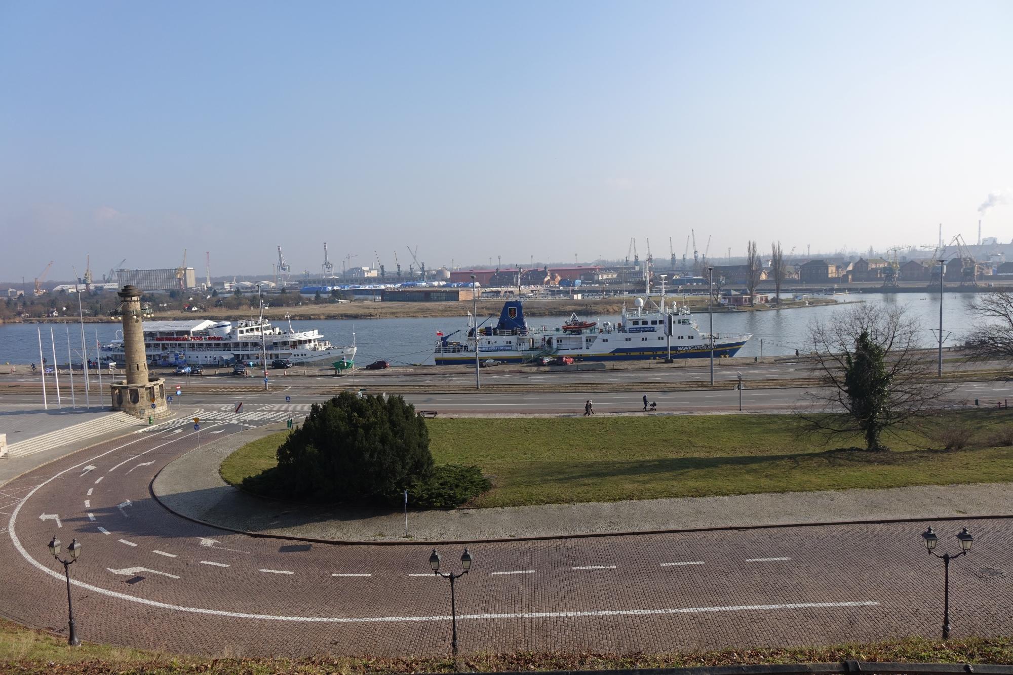 Dampfeisbrecher Stettin Boat Tours