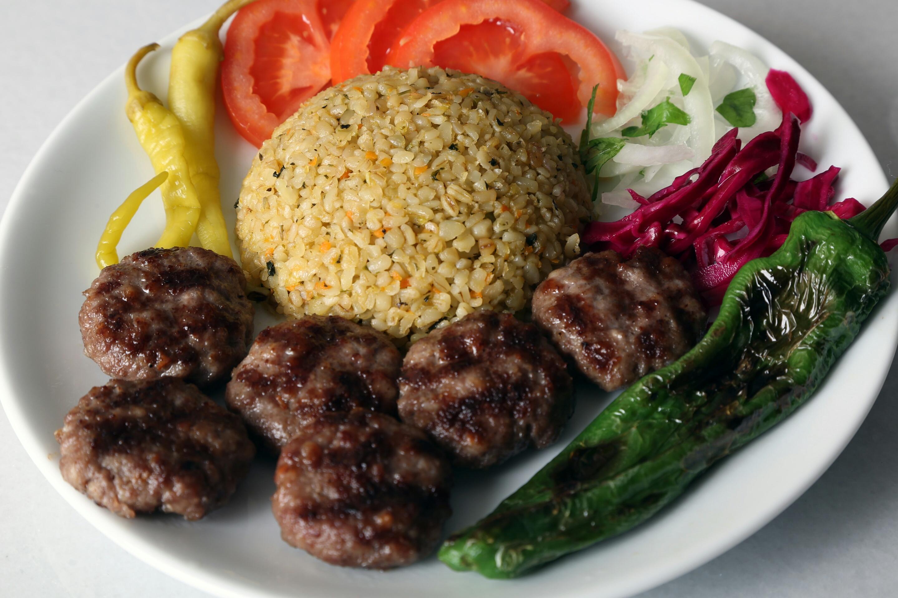 Kofte Sofrasi