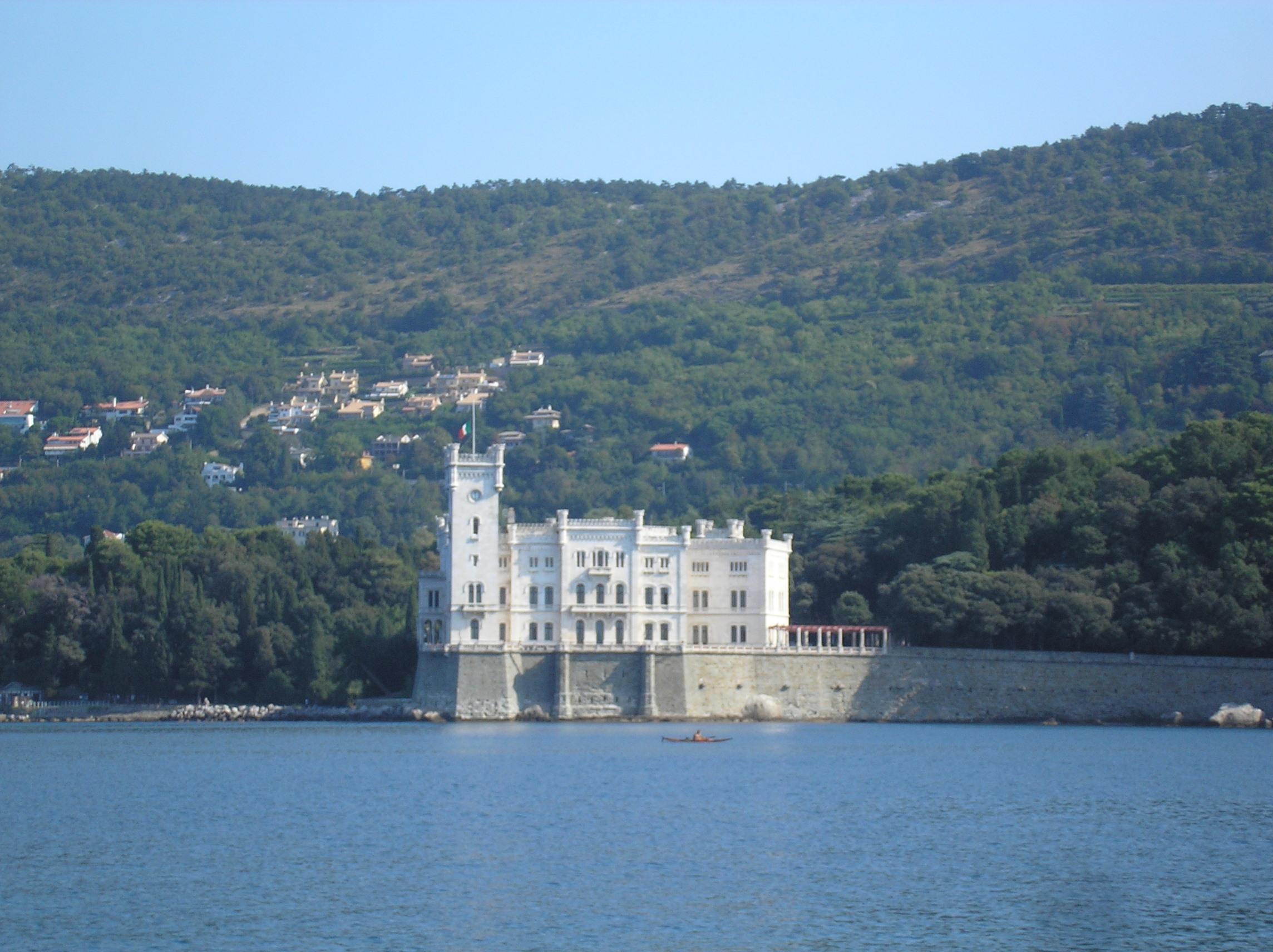 Doge Inn Hotel & Residence