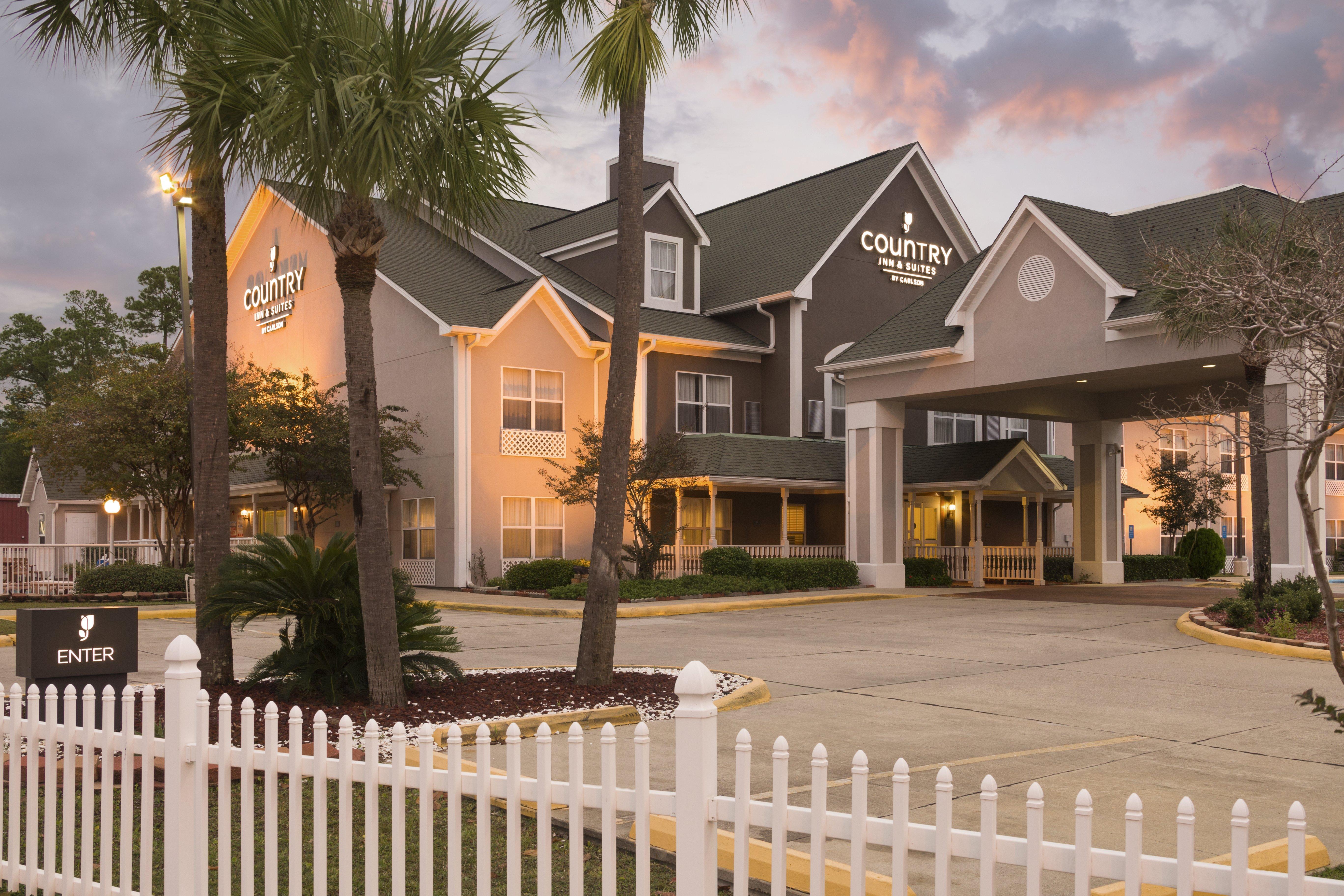 Country Inn & Suites by Radisson Biloxi-Ocean Springs MS