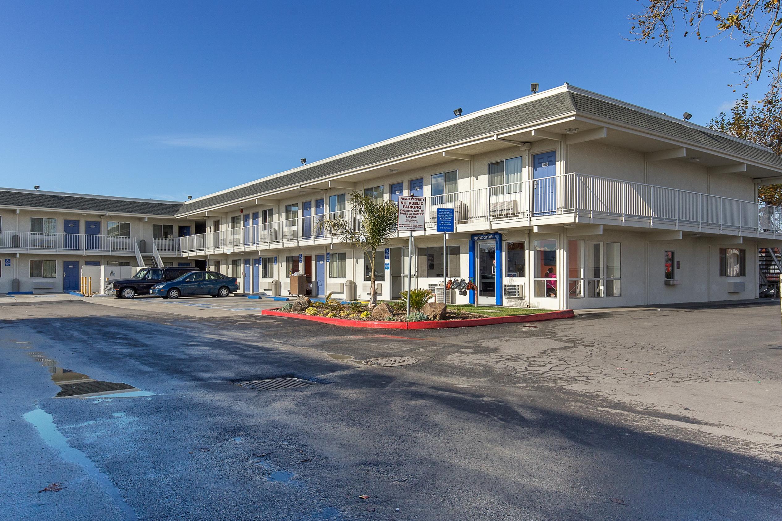 Motel 6 Hayward, CA - East Bay