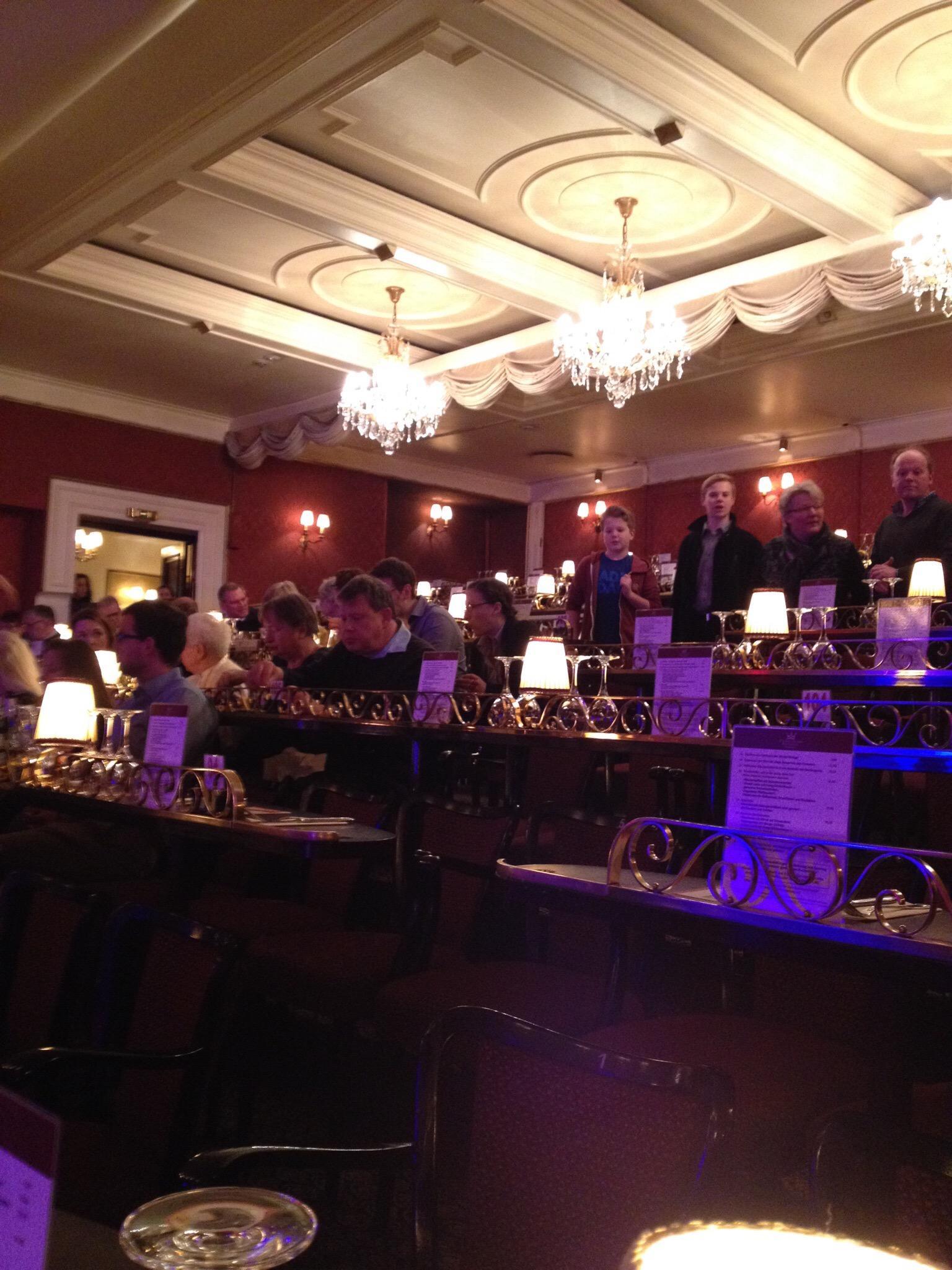 Varieté im Hansa--Theater