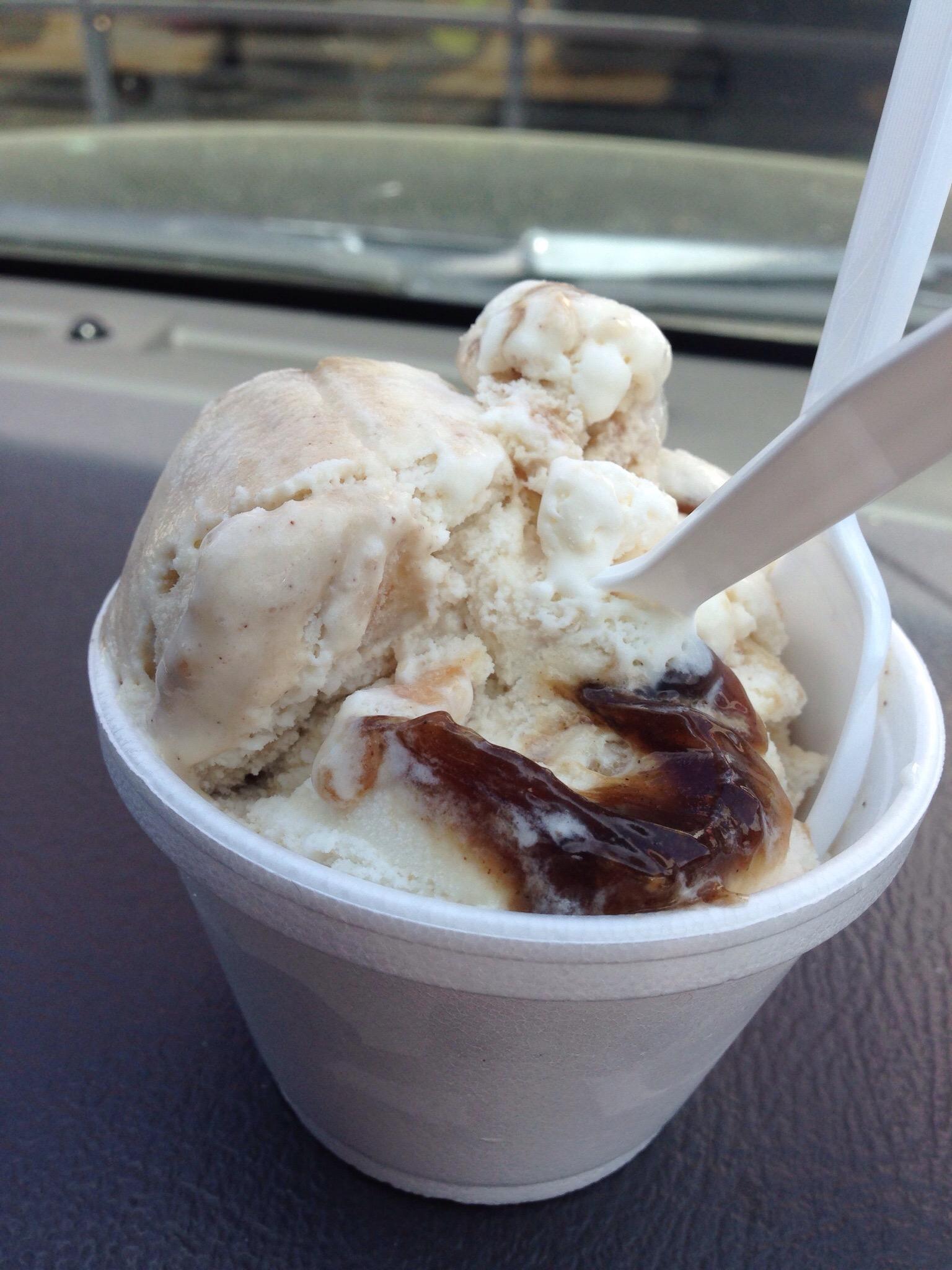 Ye Ole Fashioned Ice Cream & Sandwich Cafe