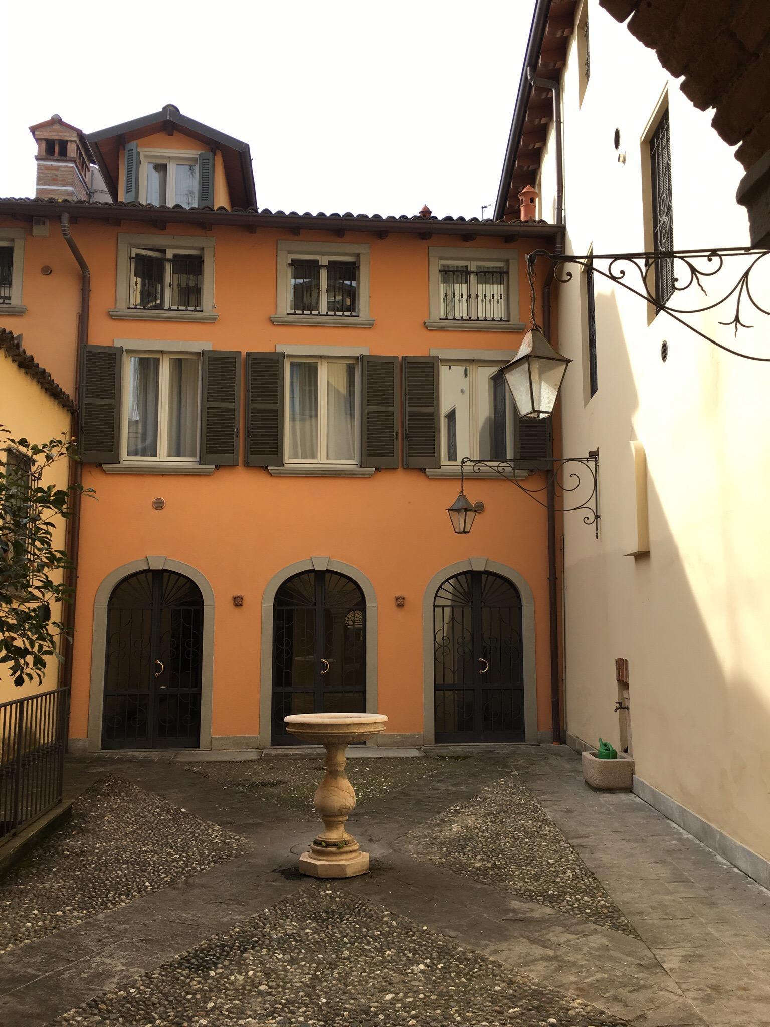 Photo by DrMauroBarone