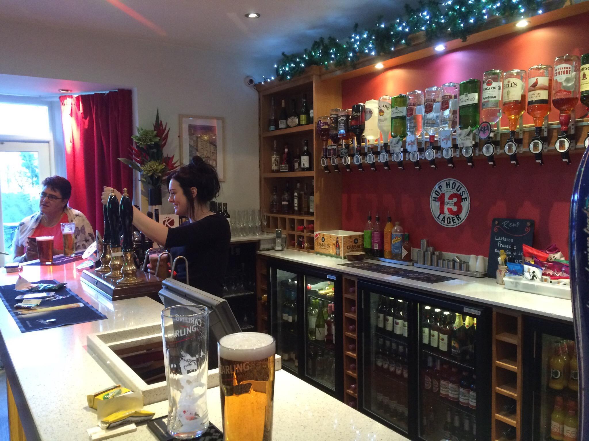 Rems Cafe Bar and Restaurant