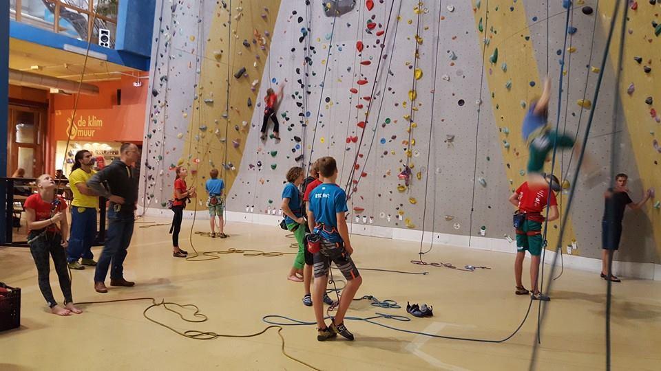 Klimmuur Den Haag – Hollands Spoor