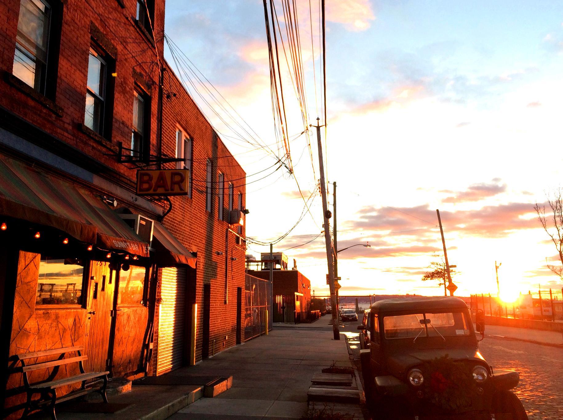 Sunny's Bar