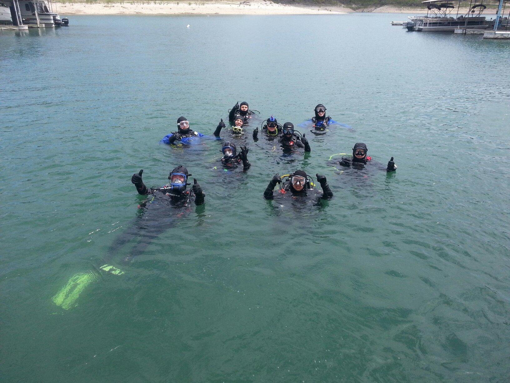 Scuba Divers Pardise