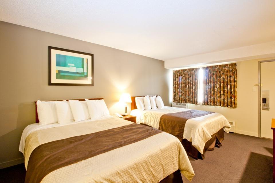 Broadway Lodge Hotel.