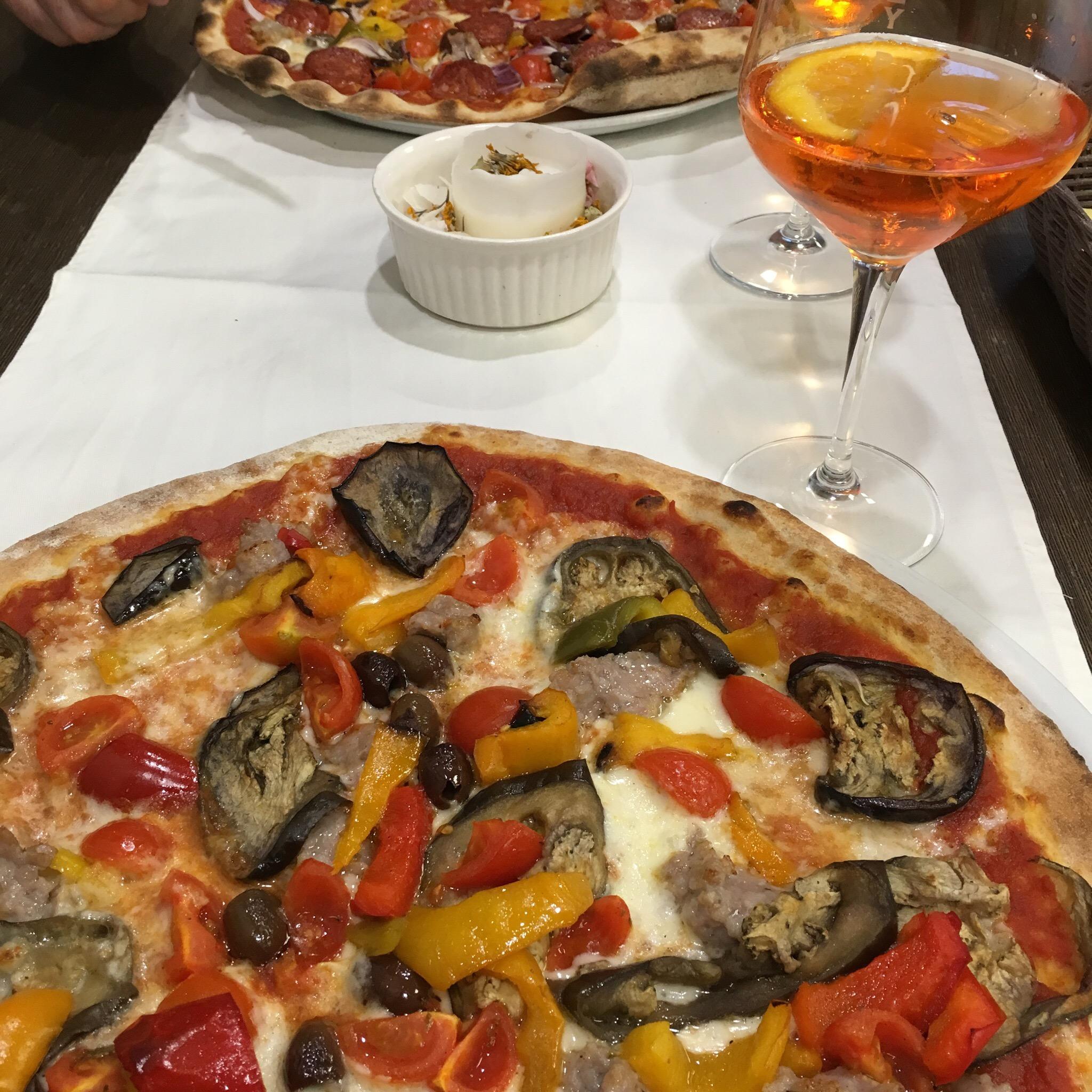 Jolly pizza Risto-Bar