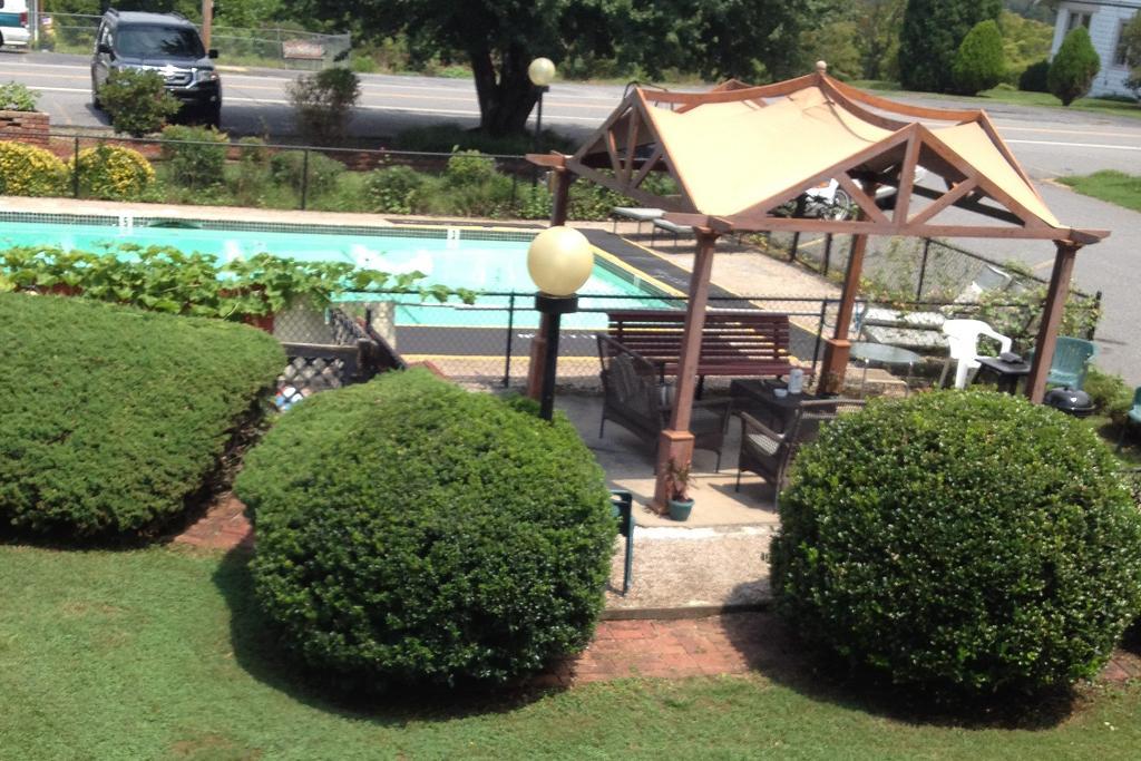 Ridge Top Motel & Campground