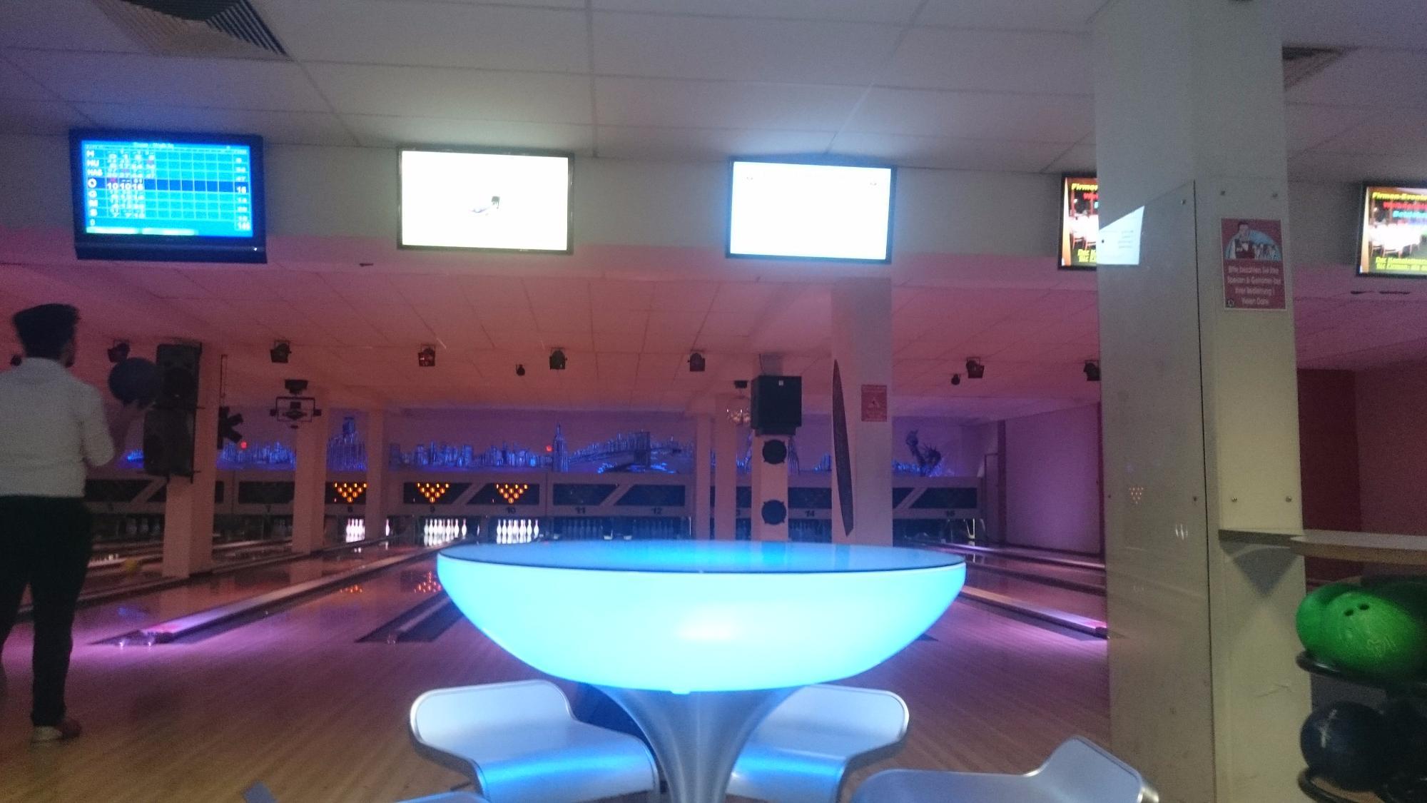 Olympia Bowling