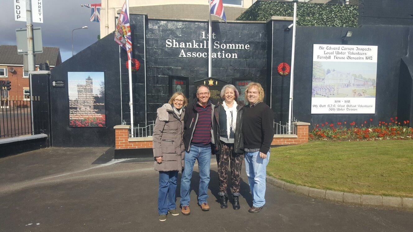 Belfast Black Taxi Mural Tours