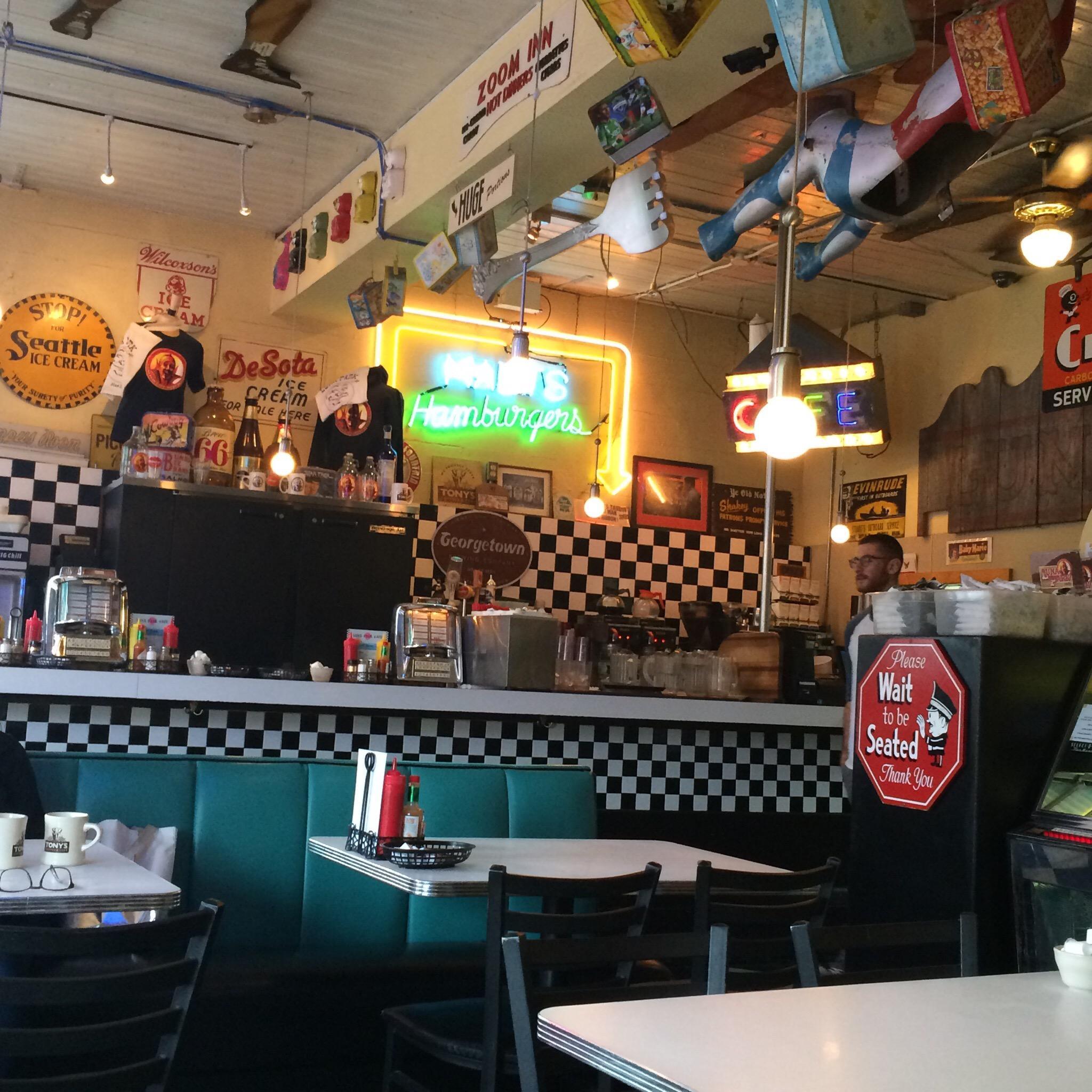 Luna Park Cafe