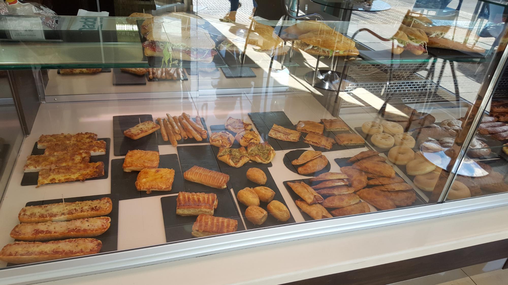 Maddie: Café i Dolços