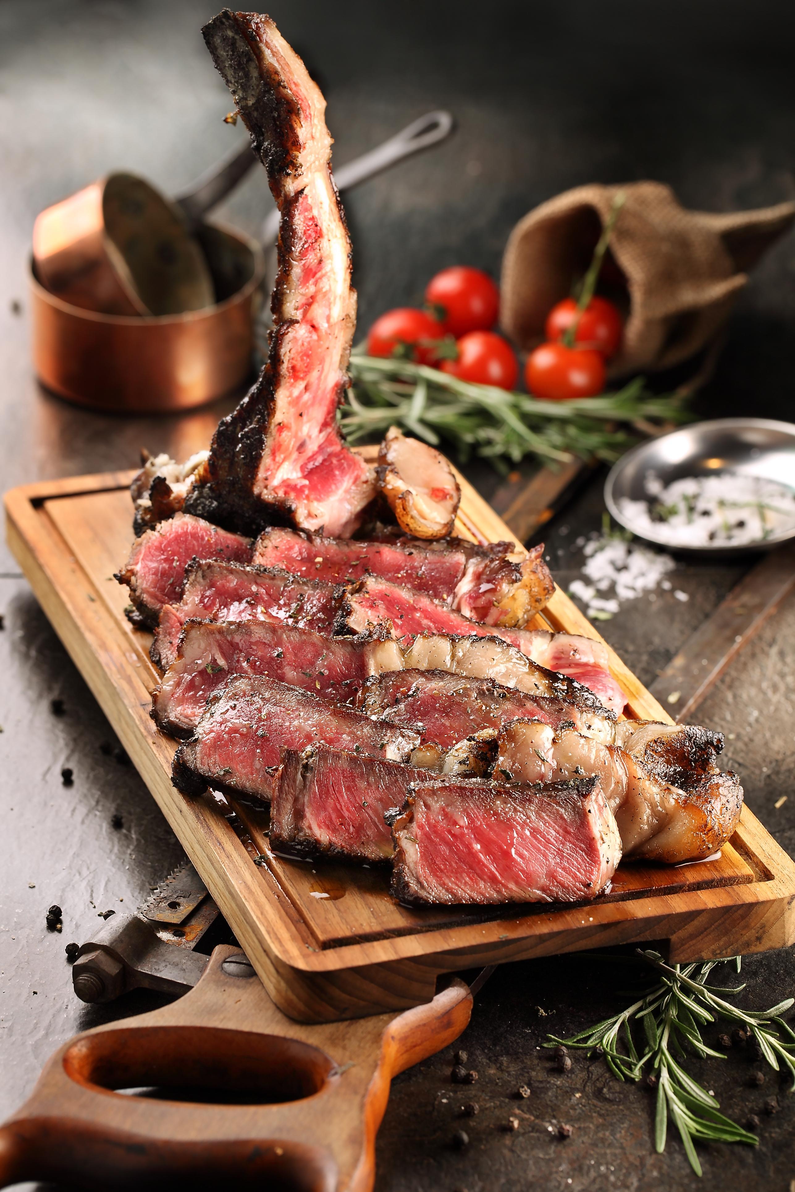 District 10 Bar & Grill