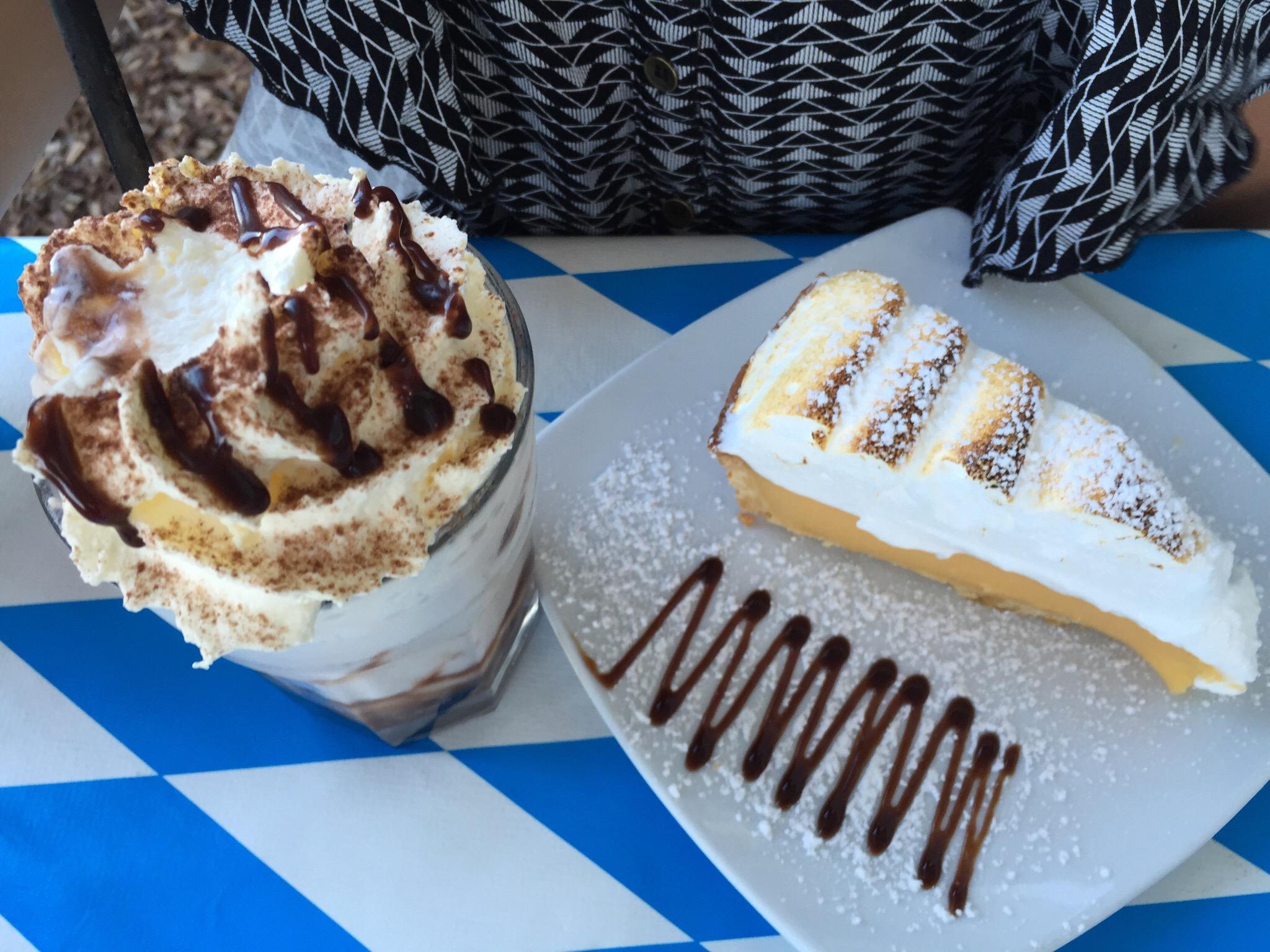 Bayrische Beach Bar & Cafe