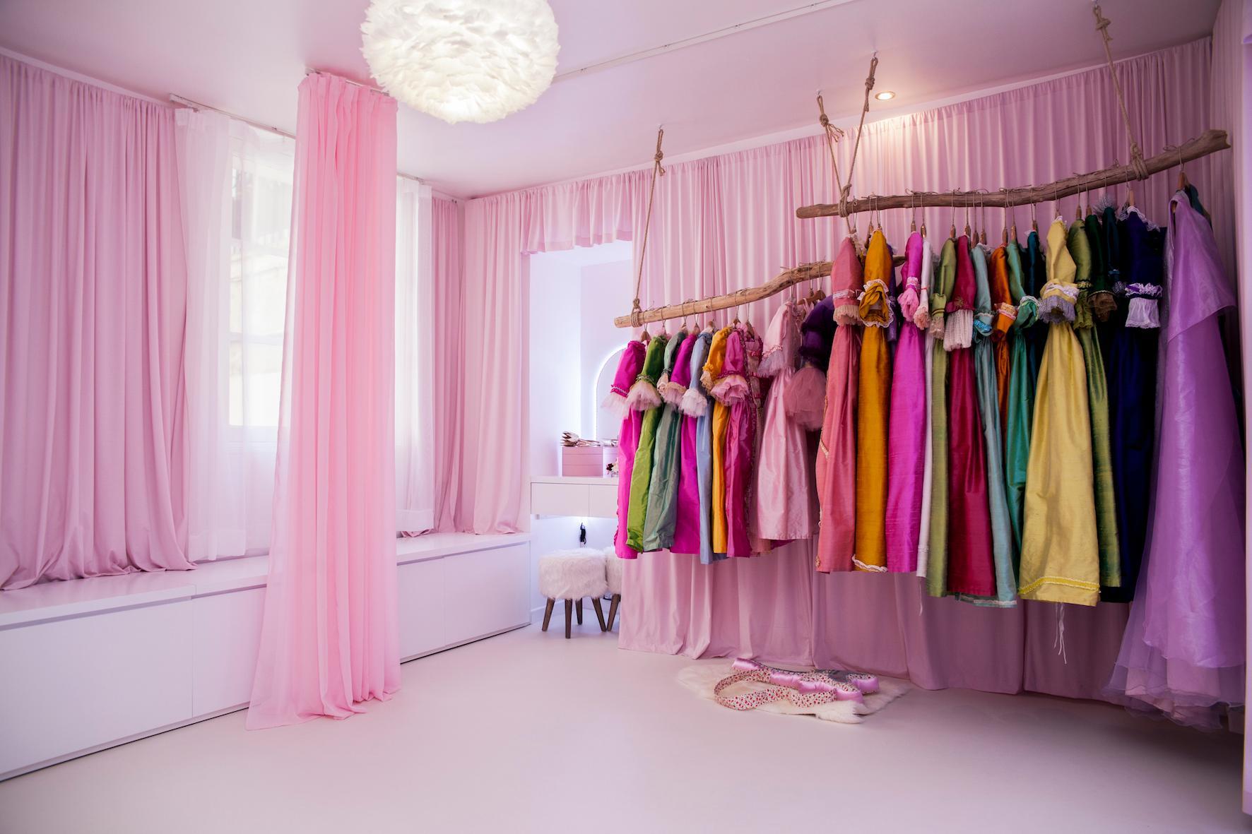 Queenie in Powerland