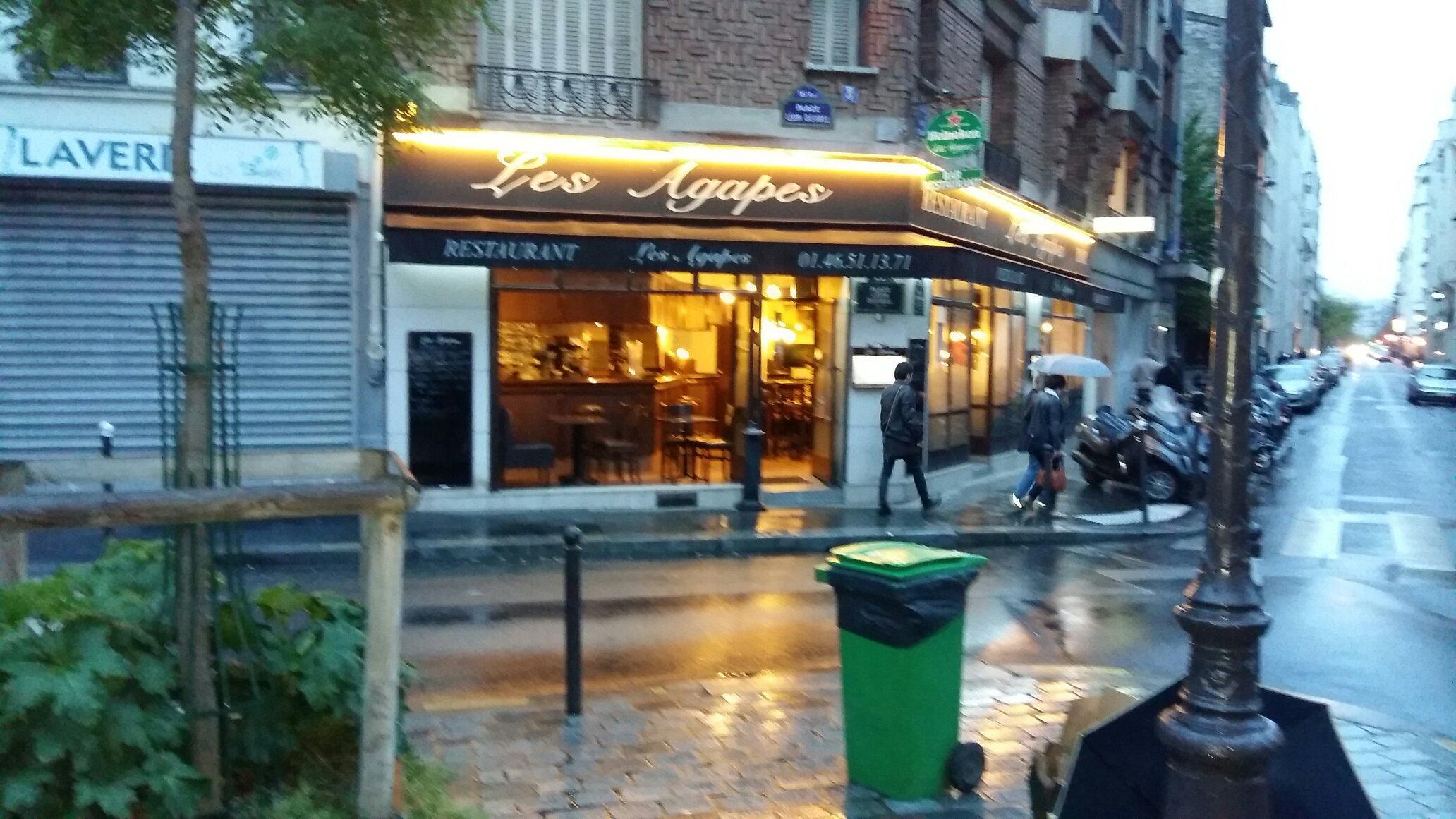 Les Agapes