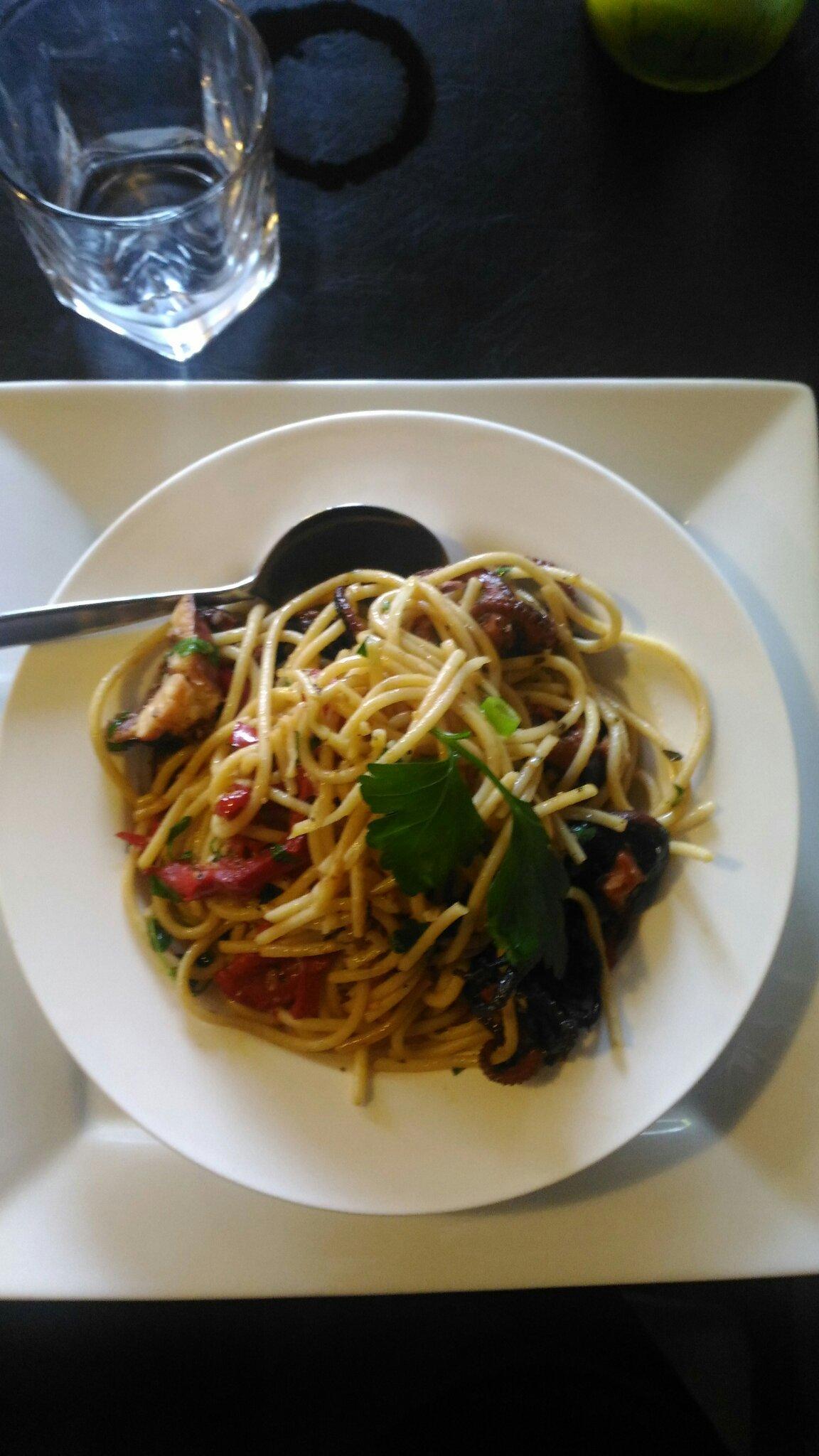 Photo by firstdonowong