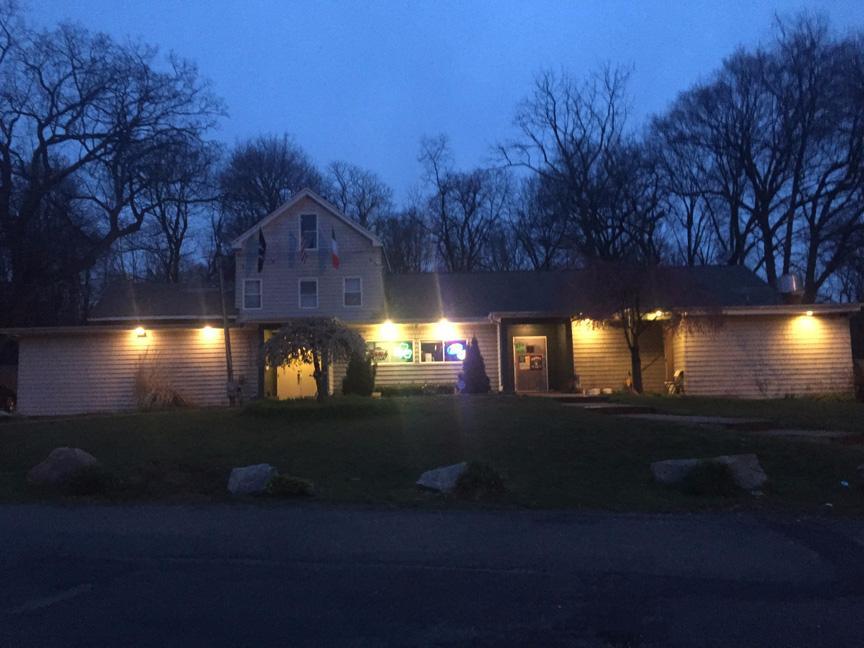 Shanahans Bar and Grill