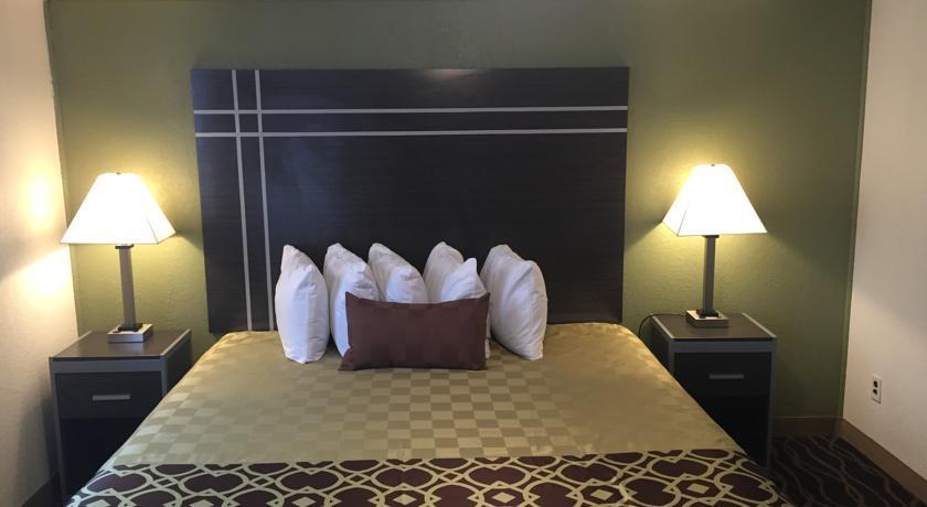 Wildwood Inn, a Travelodge by Wyndham