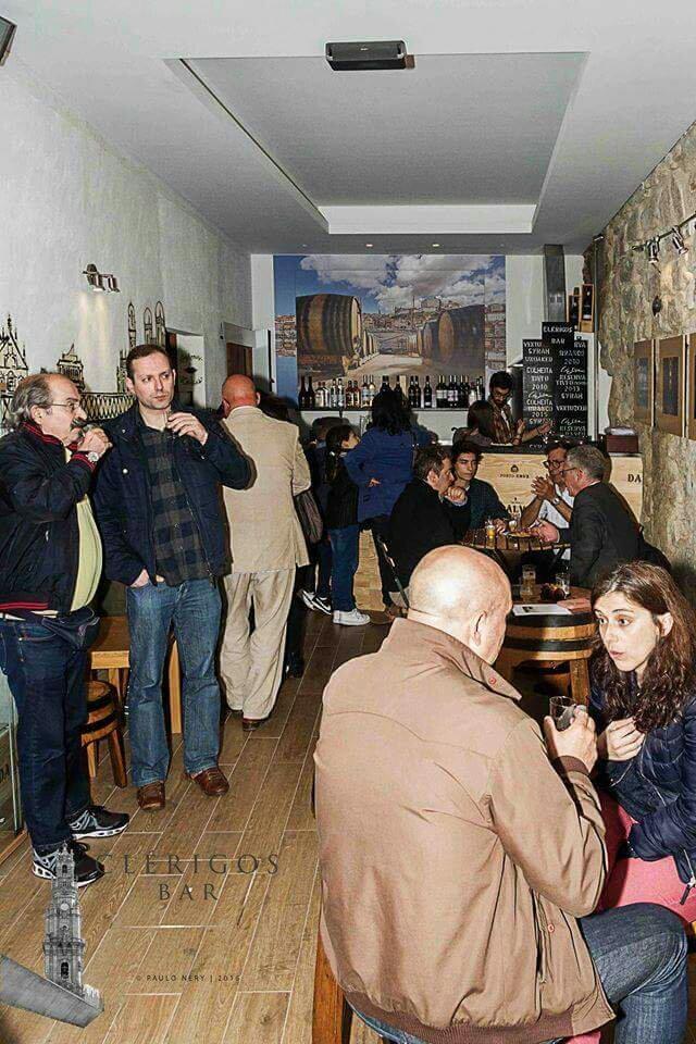 Clerigos Bar