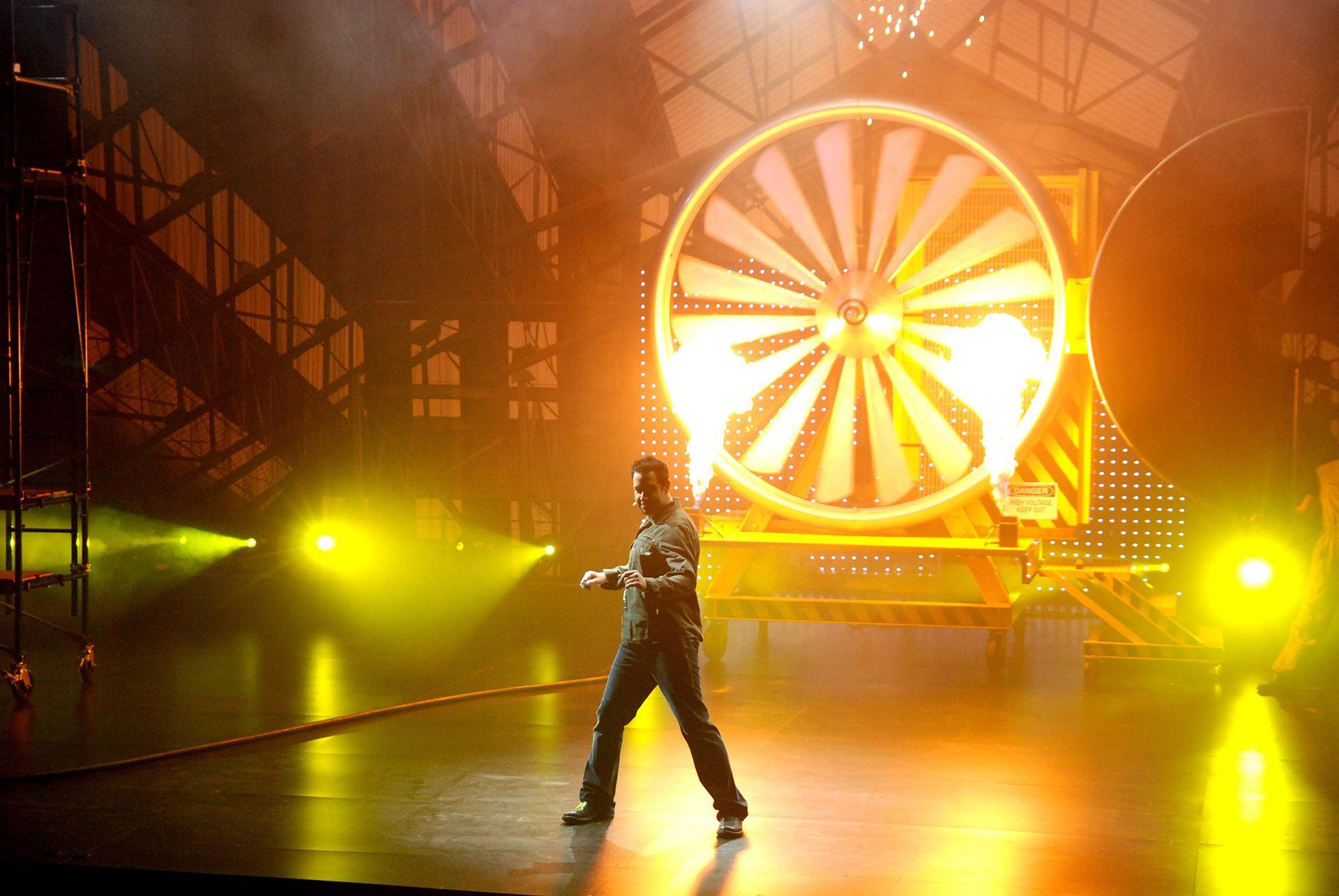 Steve Wyrick Ultra Magician - The White House Theatre