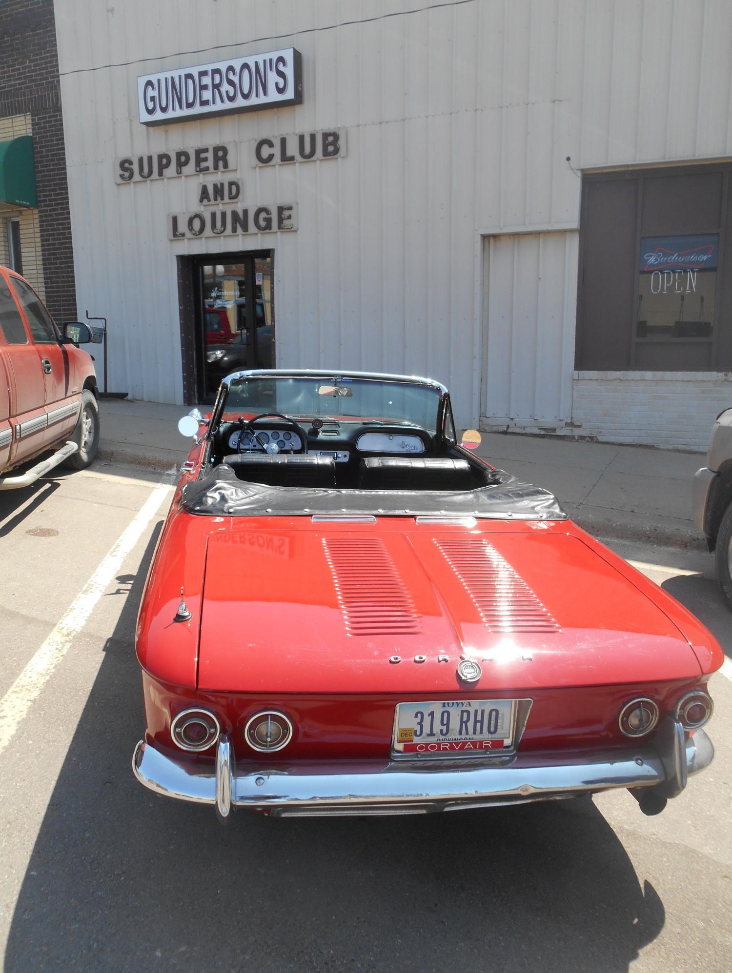 Gunderson's Restaurant & Lounge