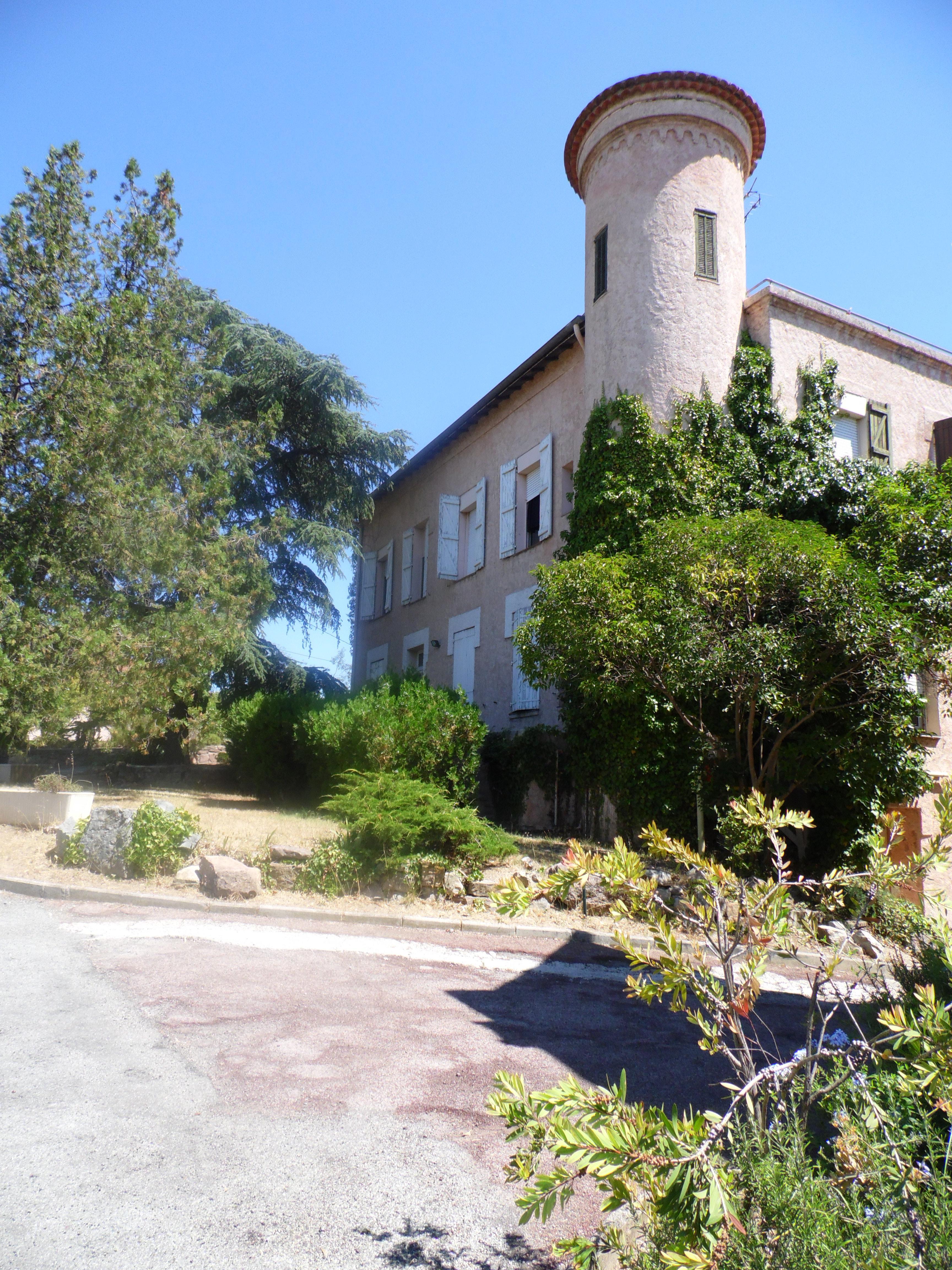 Le Kangourou by Popinns