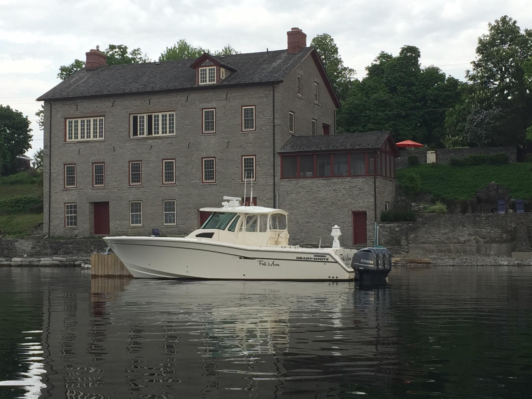Captain's Cove Henderson Harbor Motel, and Marina