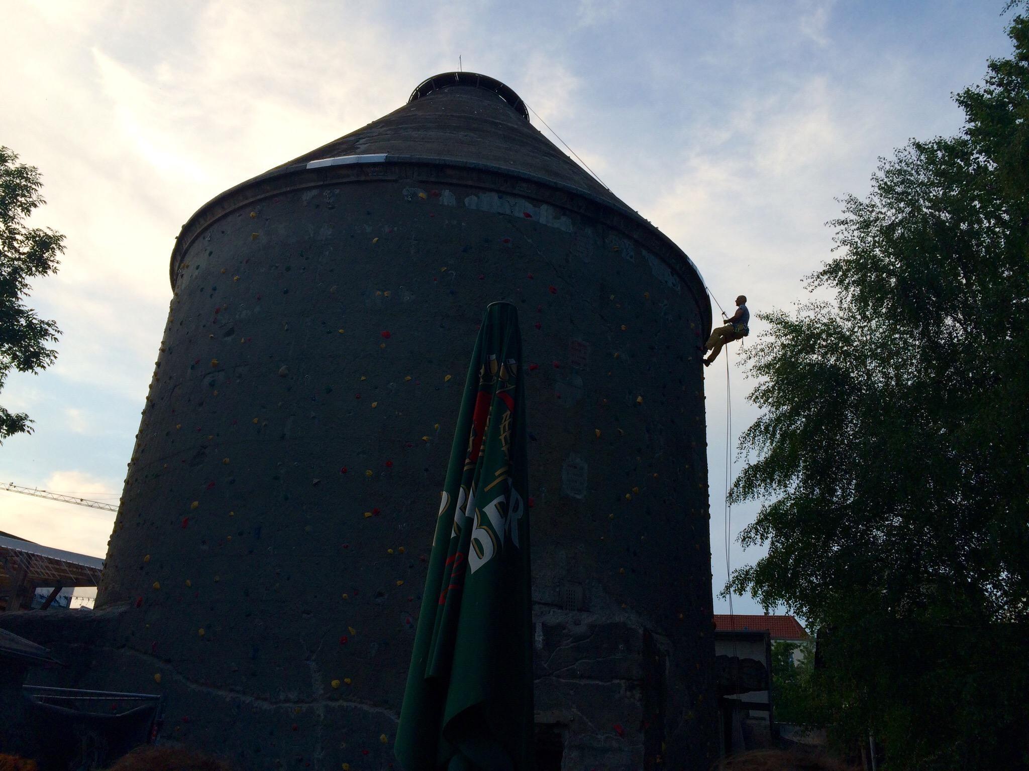 RAW Tempel Nightclub