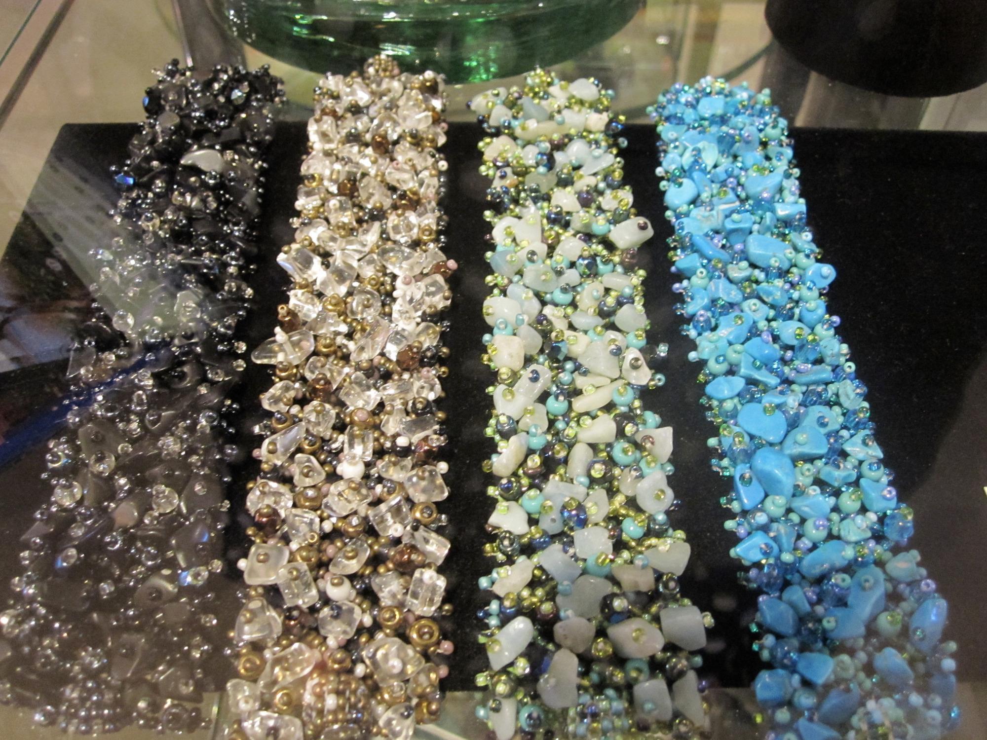 Two Moons Gallery and Gifts