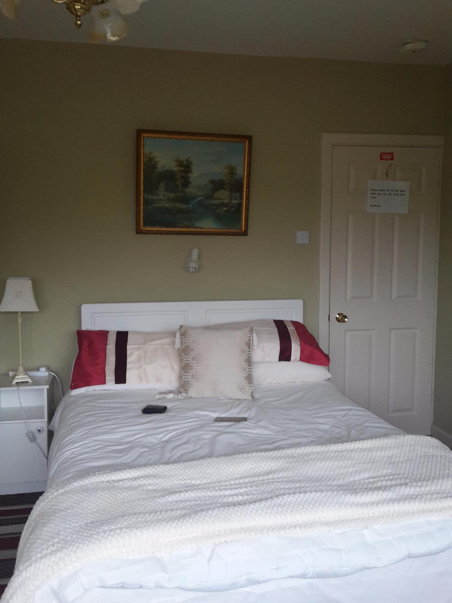 EmerVille House Bed and Breakfast