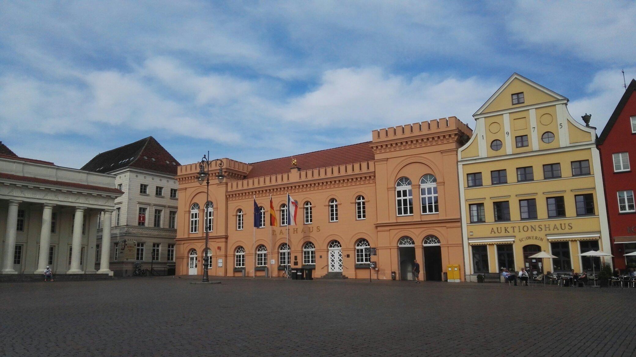 Photo by Alexander M