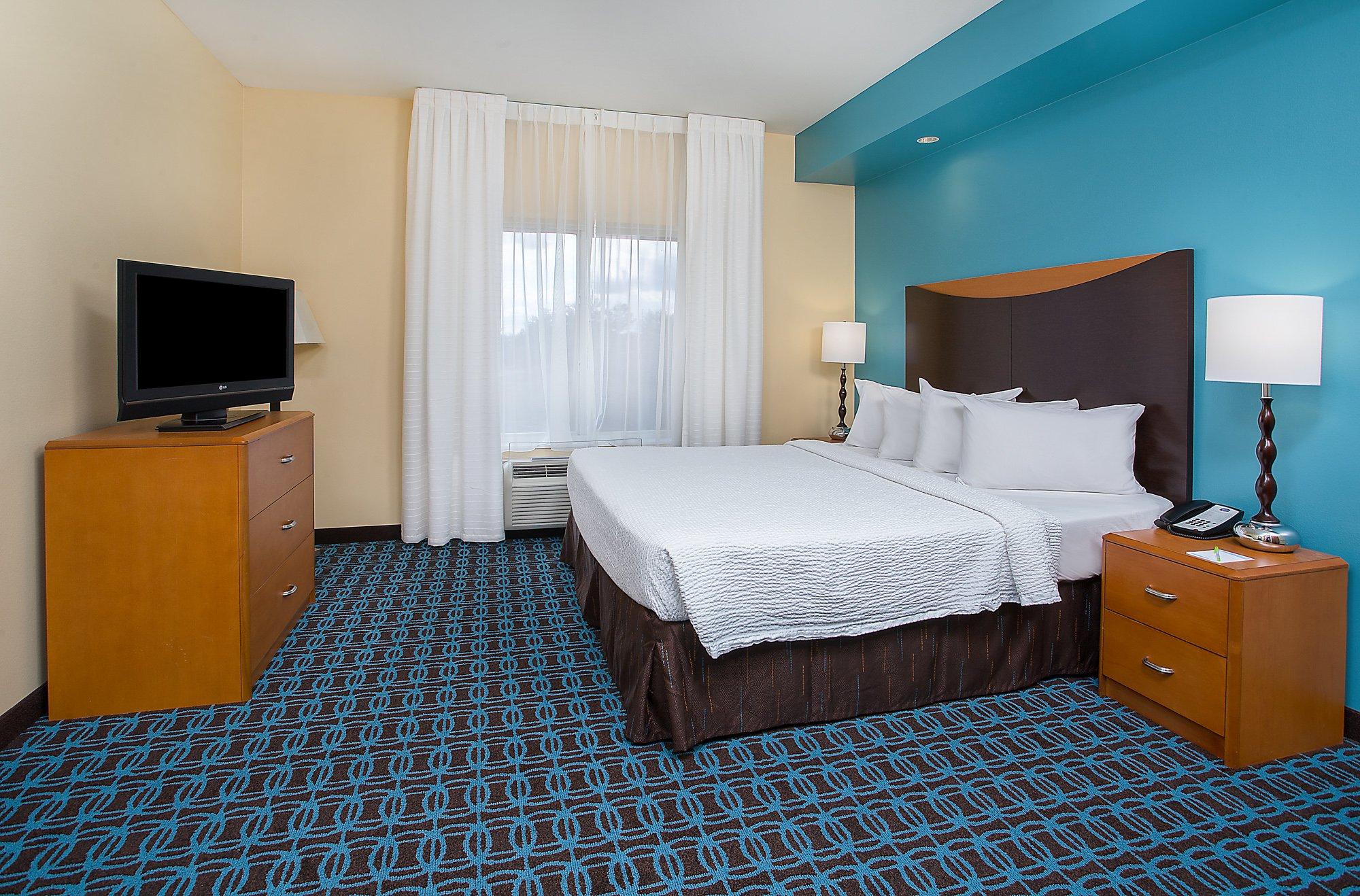 Fairfield Inn & Suites Louisville East