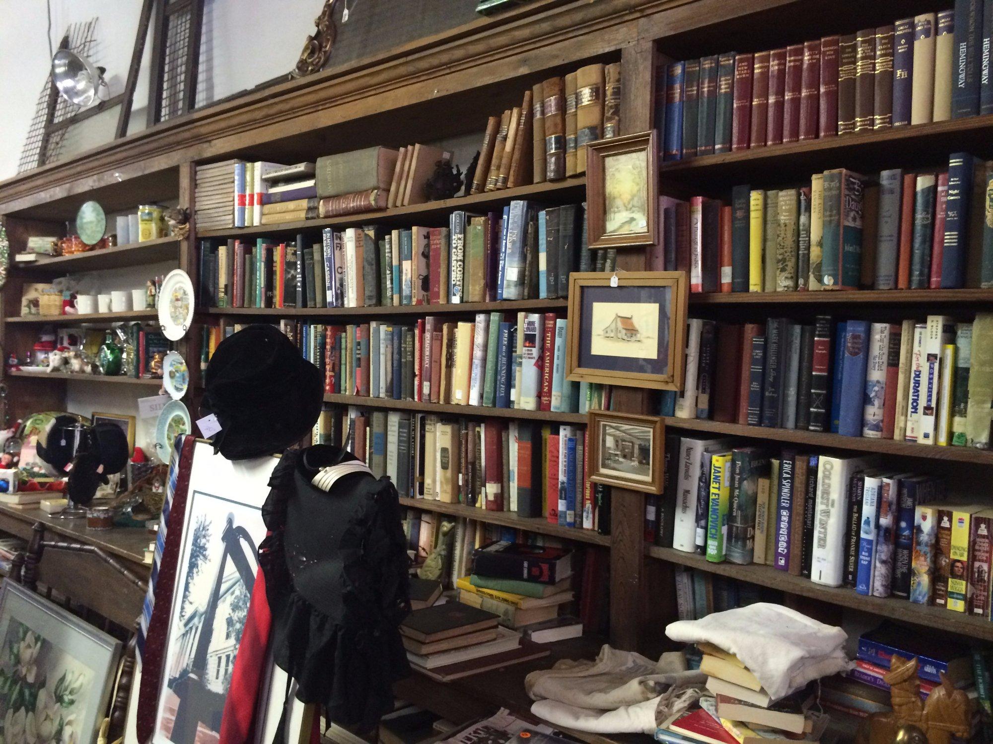 Neat Pieces Antiques