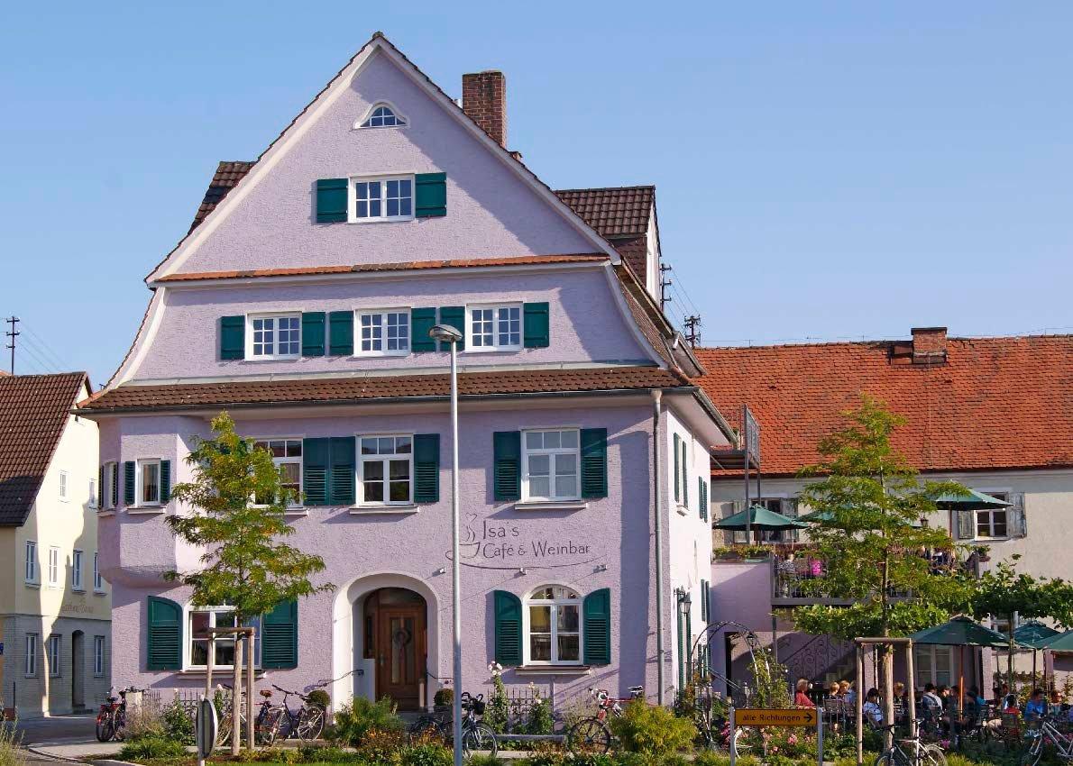 Isa's Cafe & Weinbar