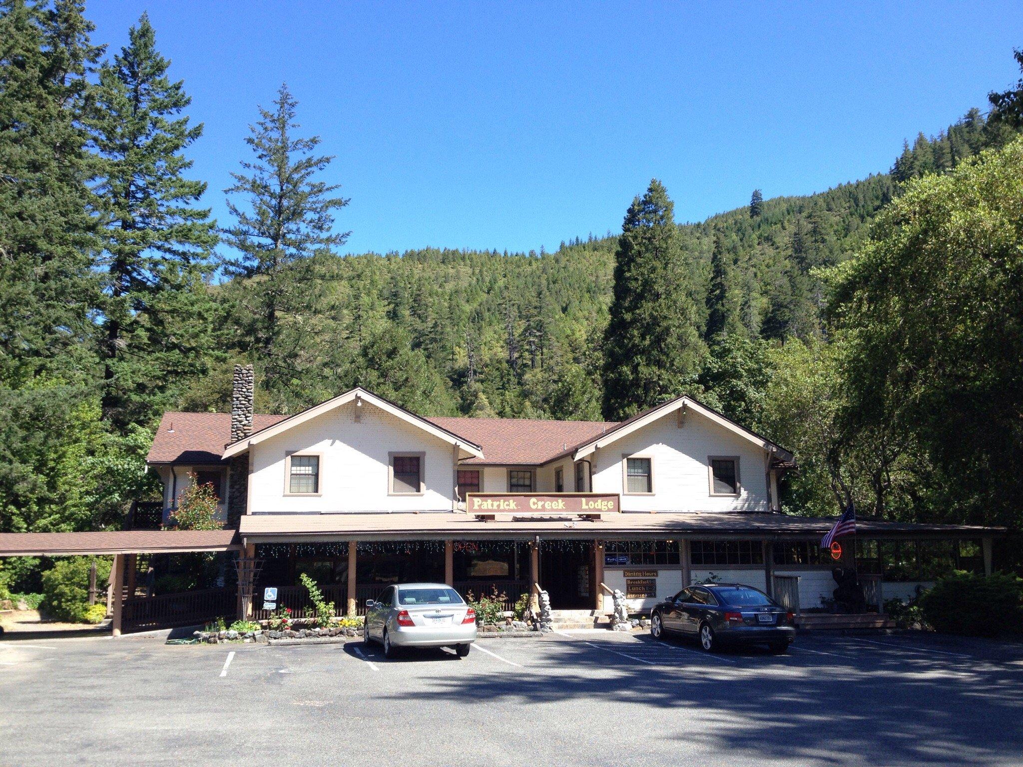 Patrick Creek Lodge & Historical Inn