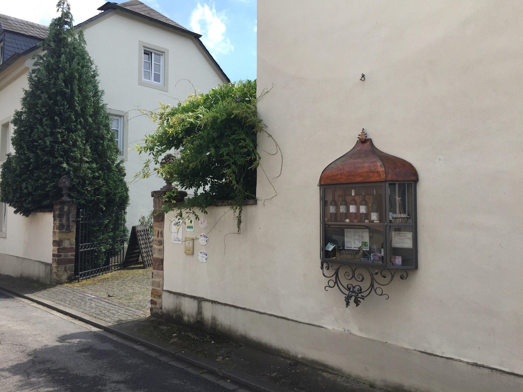 Weingut & Gastehaus GiwerGreif