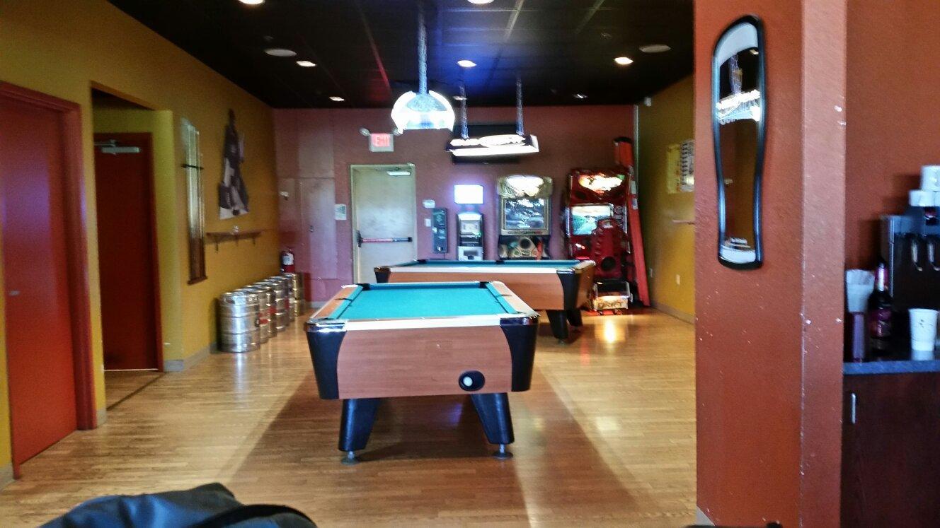 Rock-A-Fellas Sports Grille