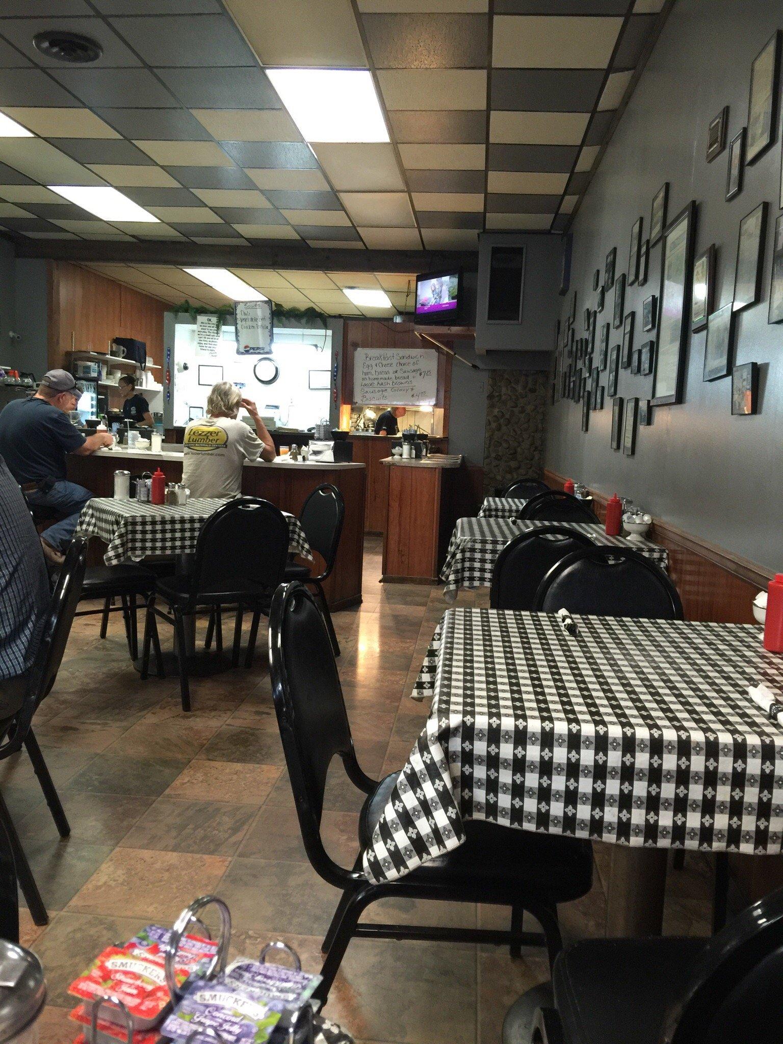 Spanky's Courthouse Cafe