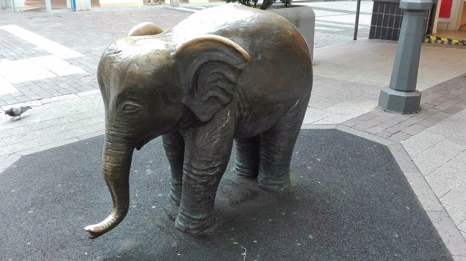 Bronzeelefant "Tuffi"