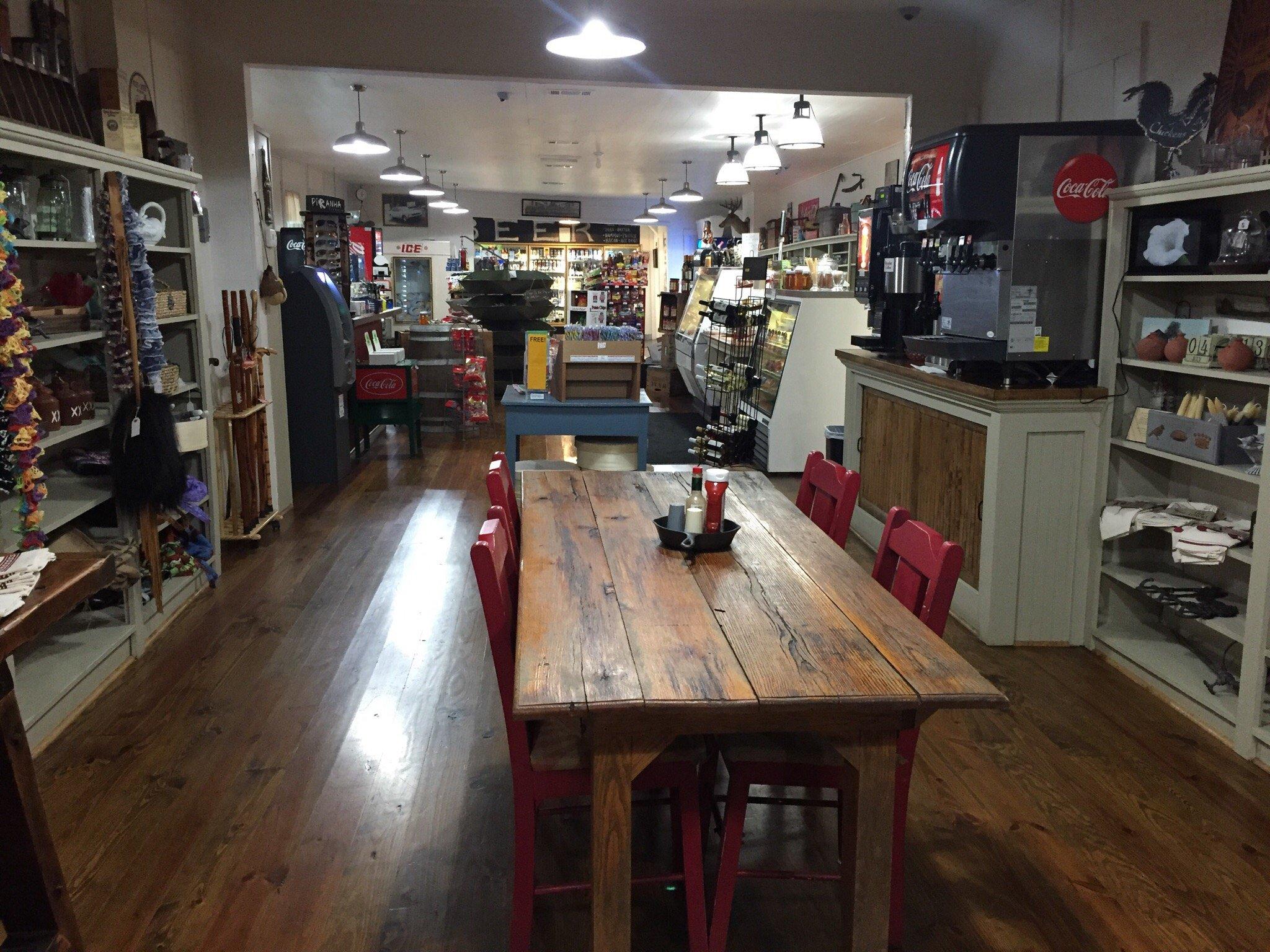 Natural Bridge General Store and Cafe