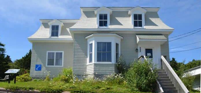 Islands Museum and Archives