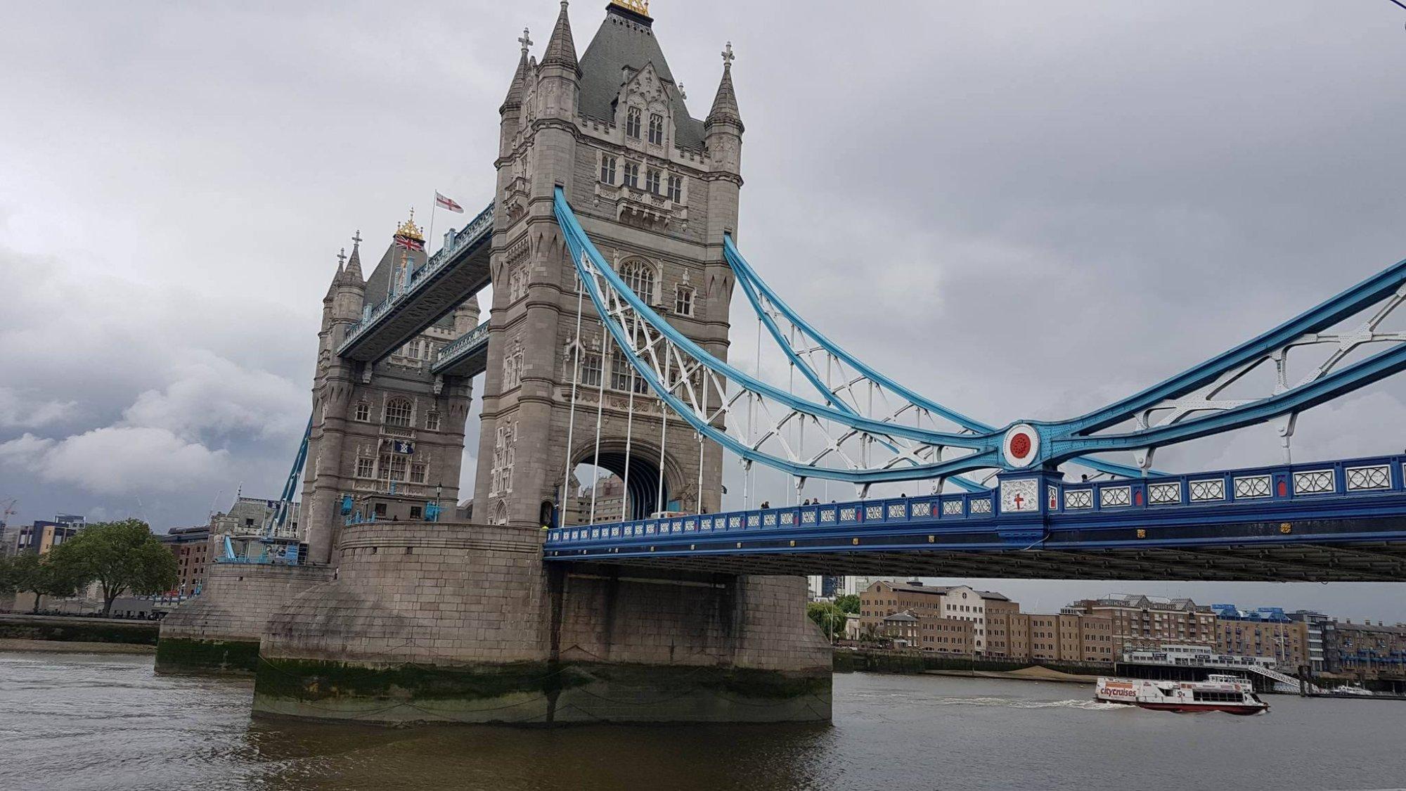 Tower Bridge Superior Apartments